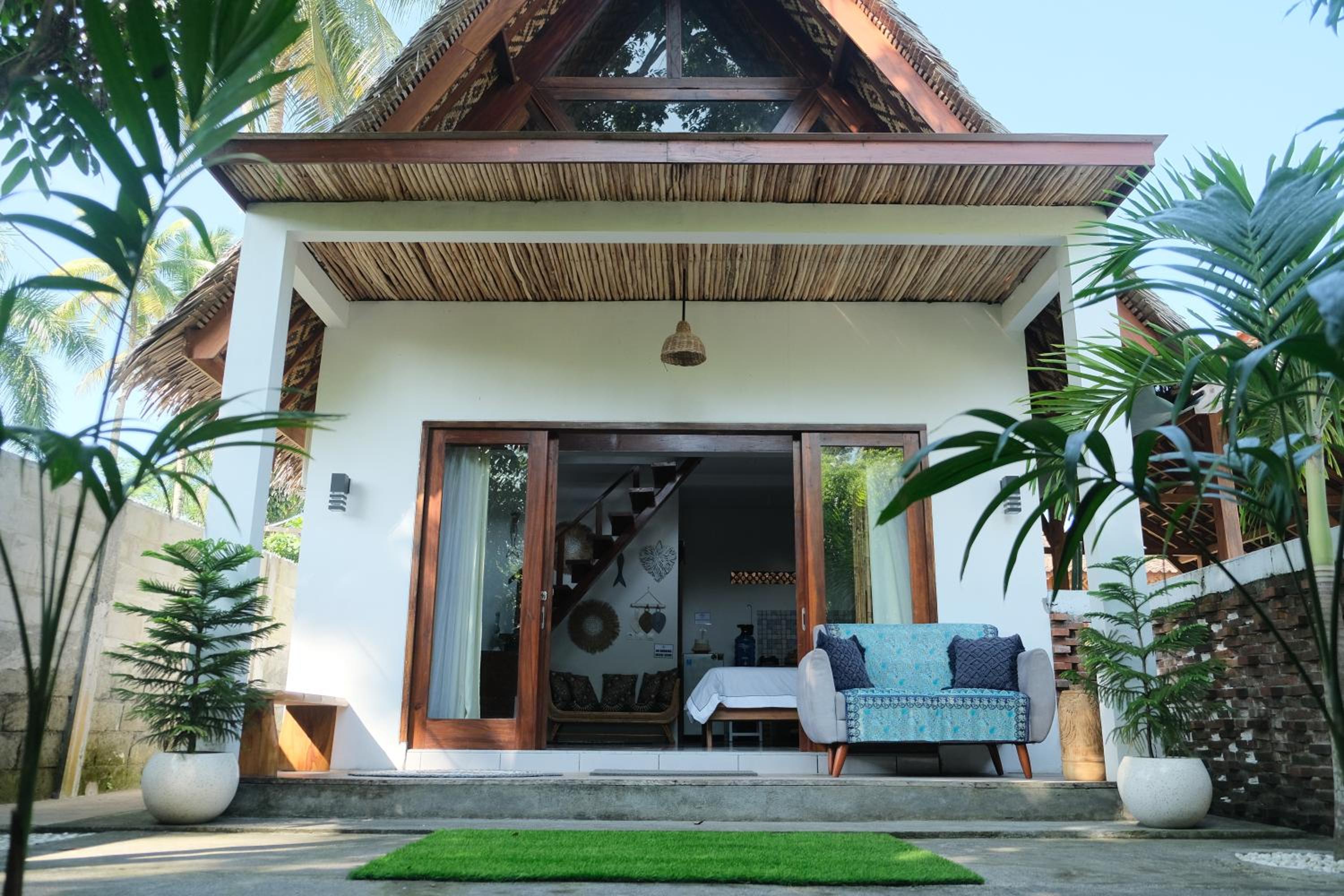 Hideaway Batukaras view 3