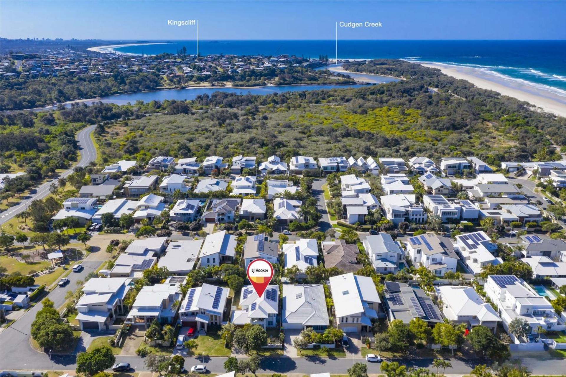 Ocean Blue - 5 Bedroom Pet-Friendly Beachside Home