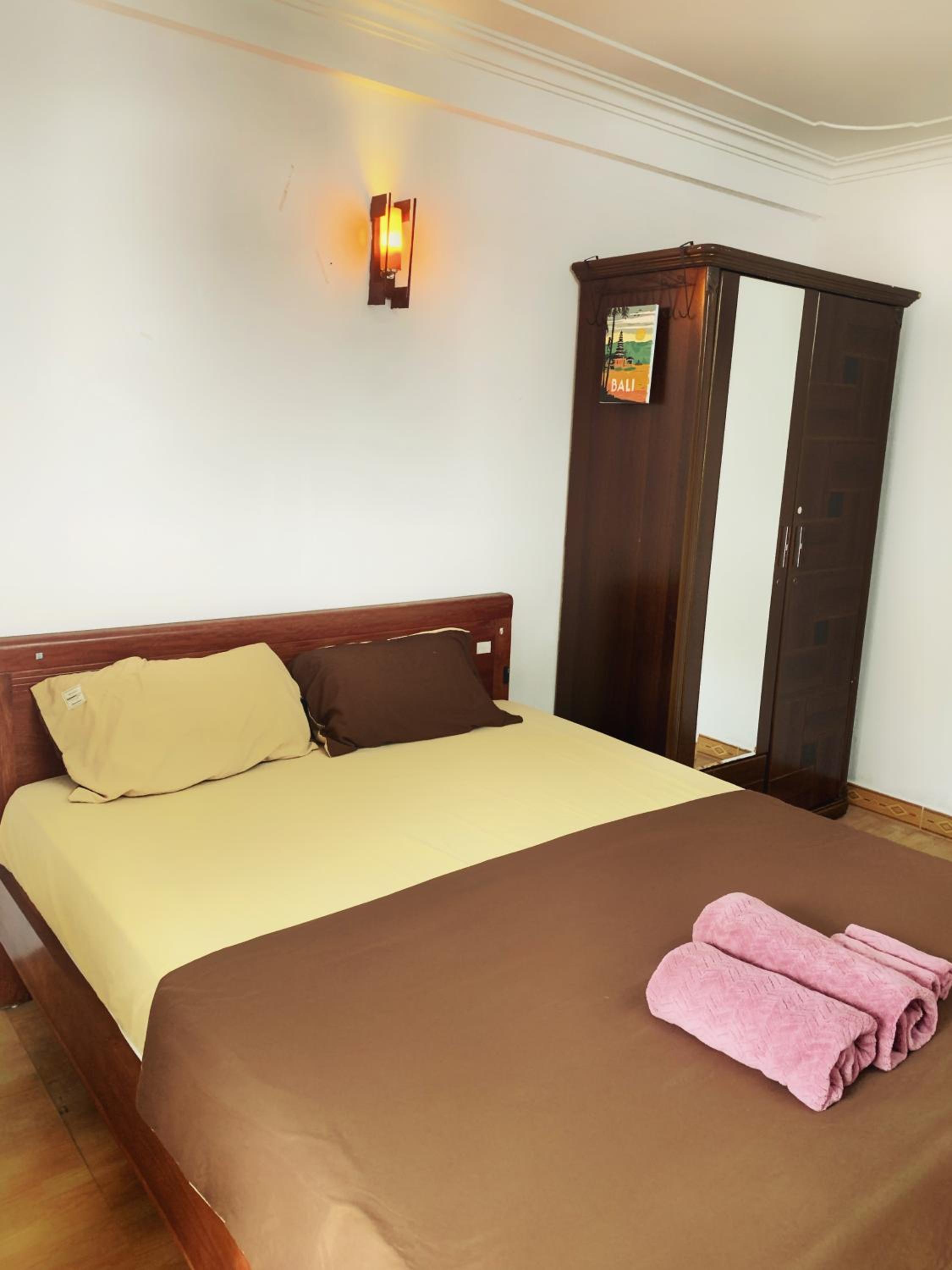 Rainbow HomeStay - No 8 Alley 18B Tong Dan