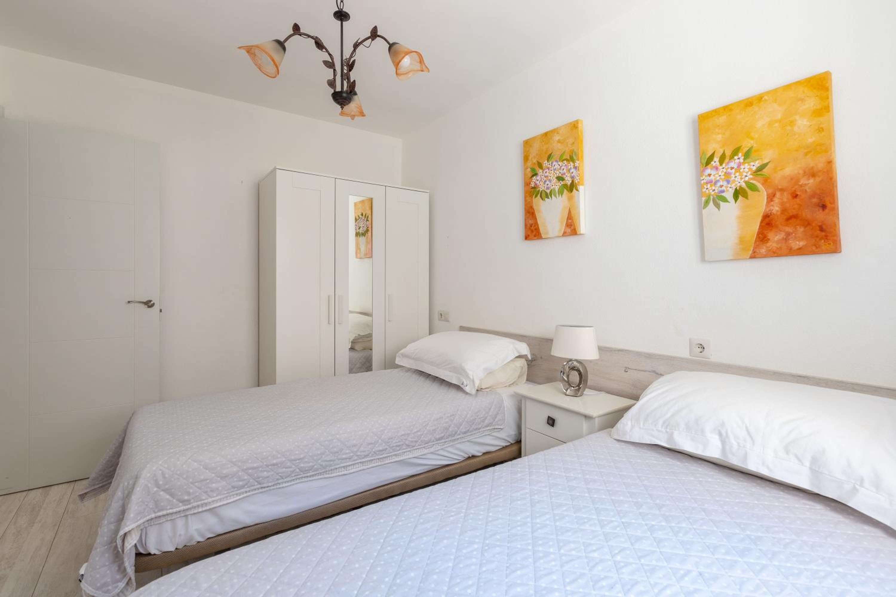 Two bedroom apartment beside marina