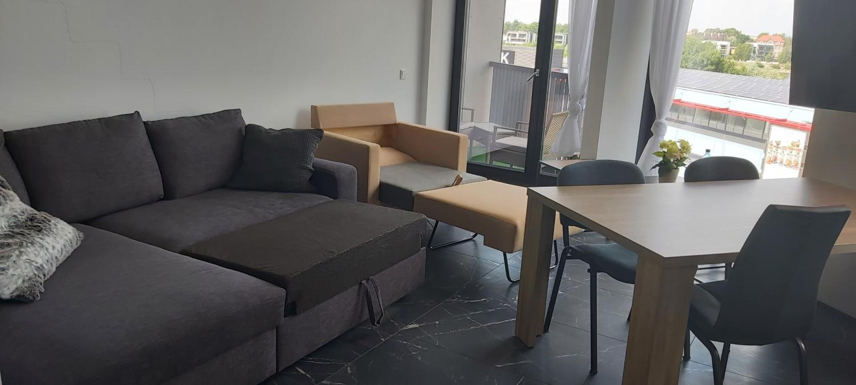 City Centre River View Apartment