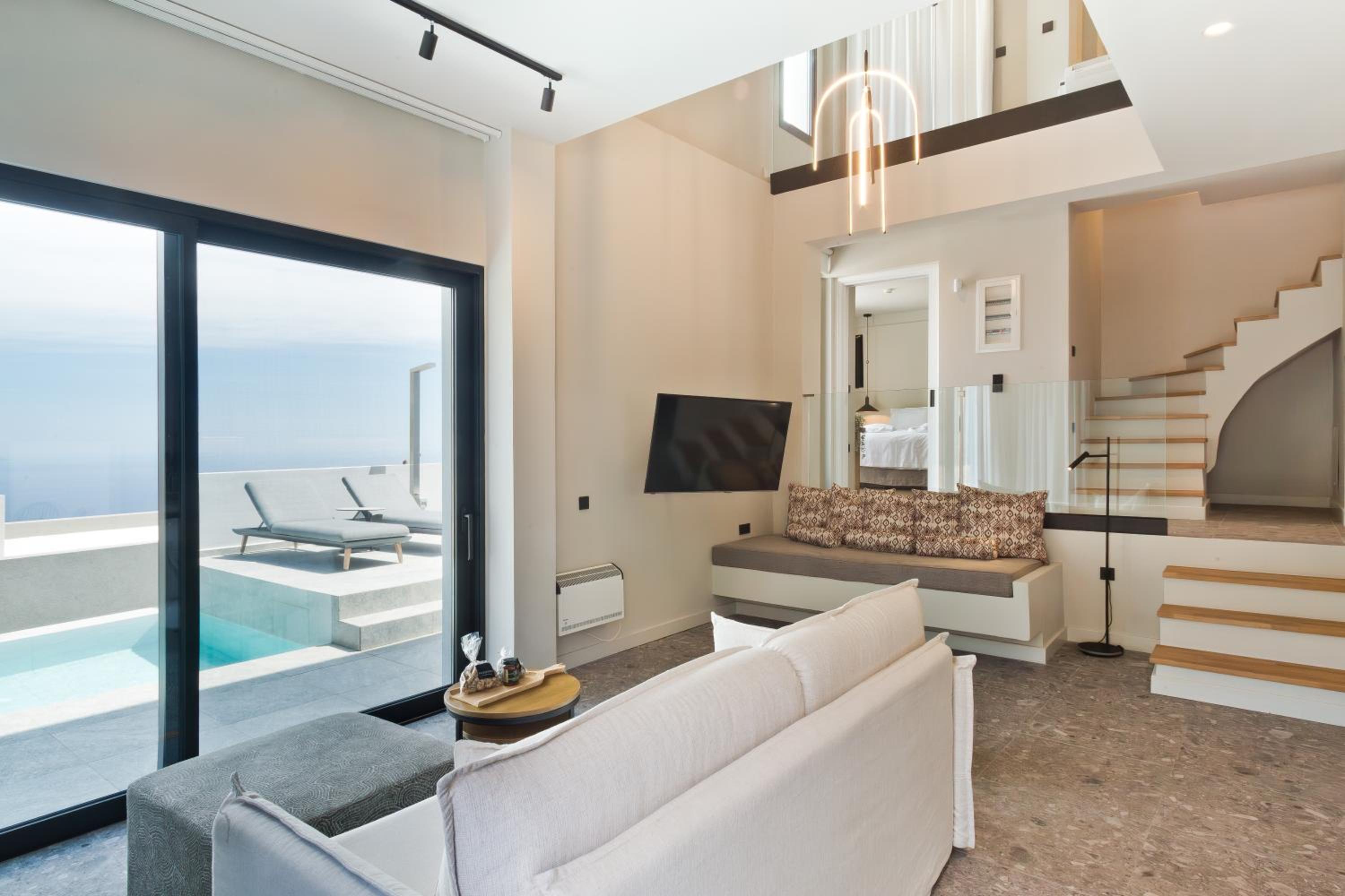 Aposperia Memorable Living