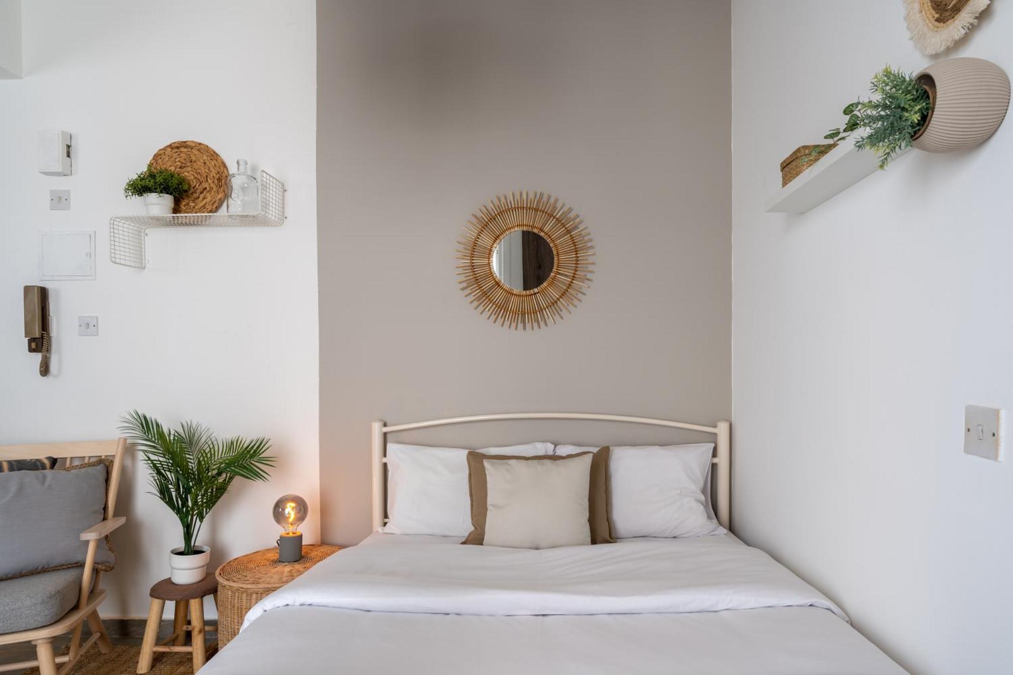 Orchid's Cozy Studio & Balcony in Larnaca