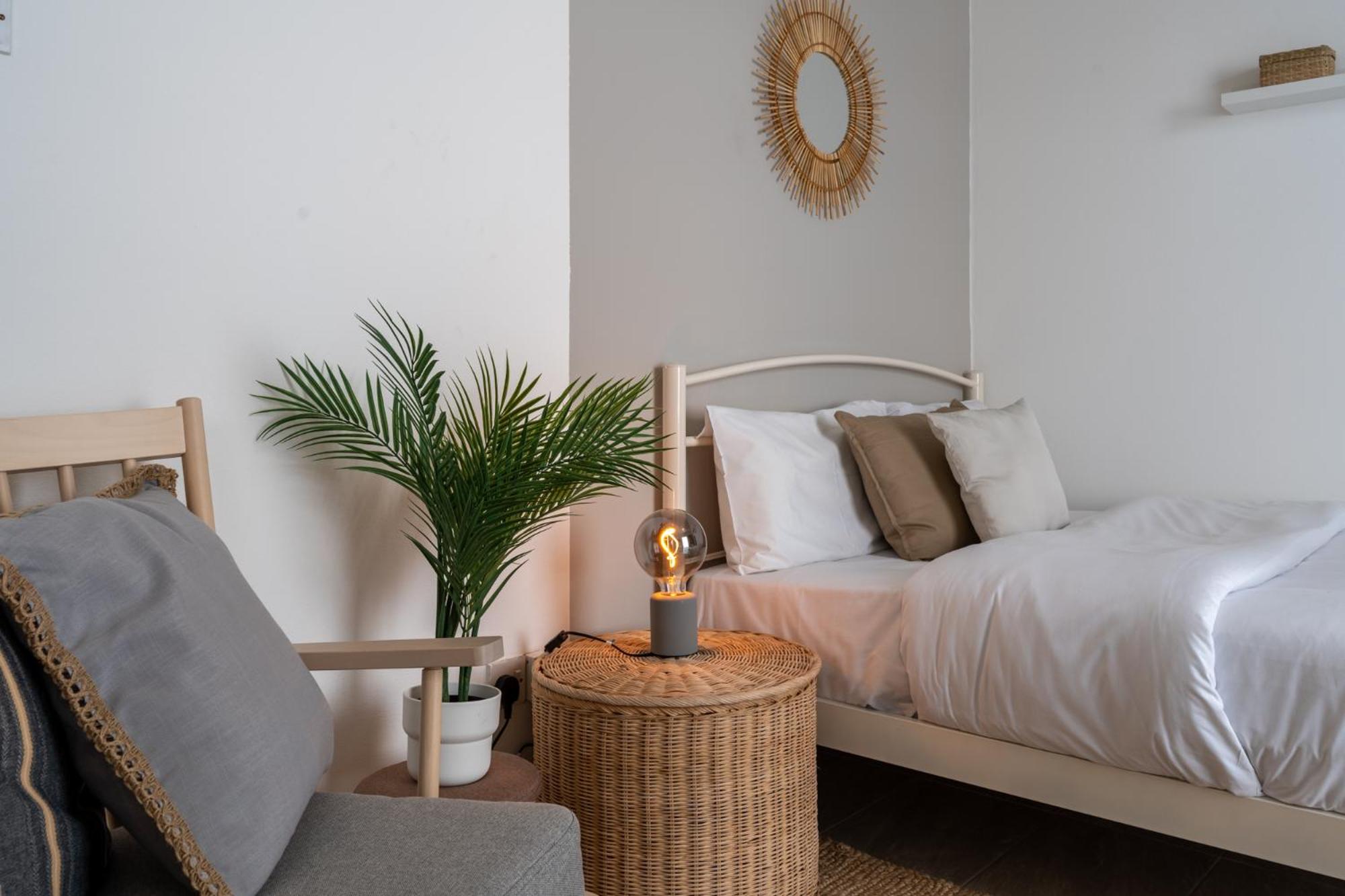 Orchid's Cozy Studio & Balcony in Larnaca