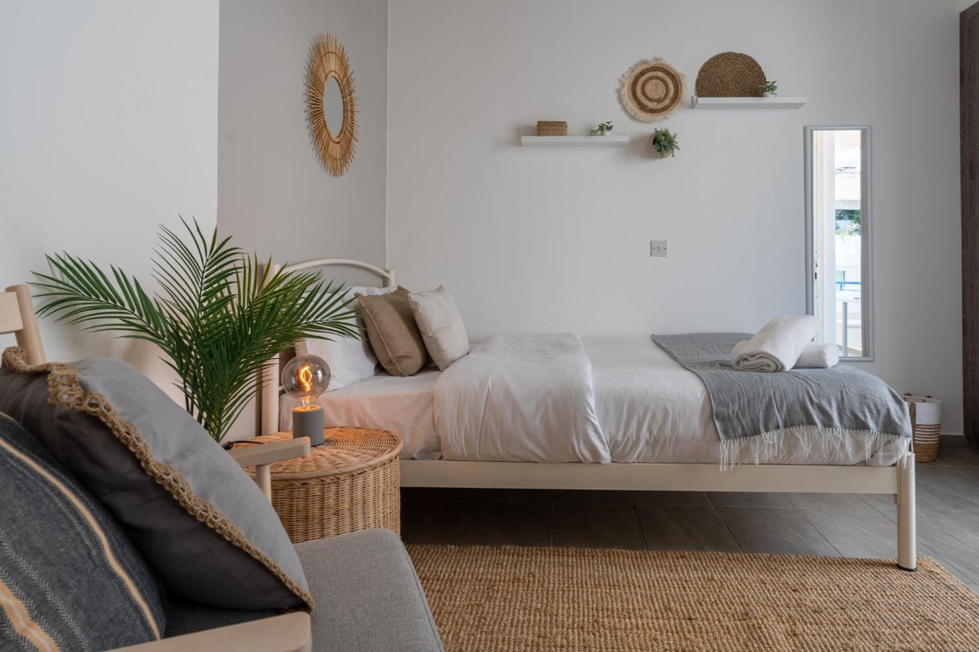 Orchid's Cozy Studio & Balcony in Larnaca