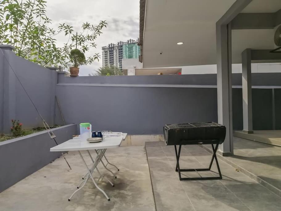 29 Bungalow Event House with 4 Room upto 20pax