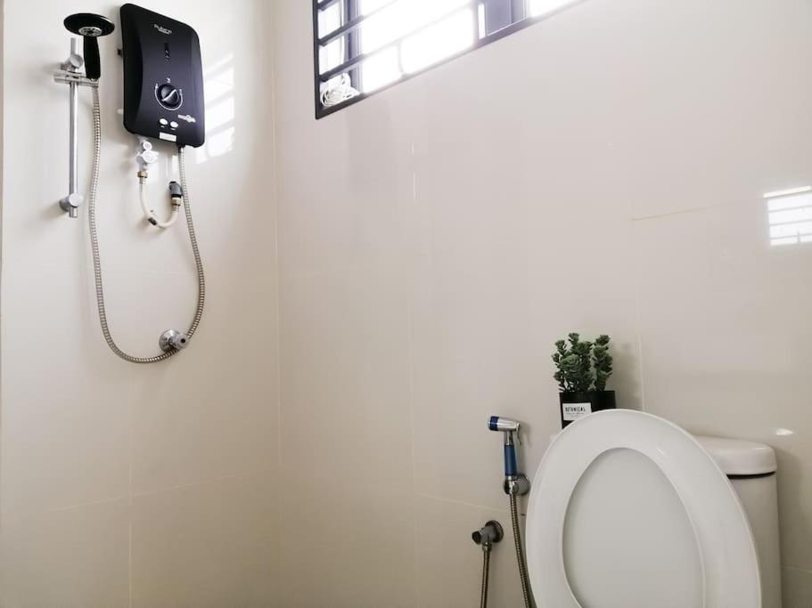 29 Bungalow Event House with 4 Room upto 20pax