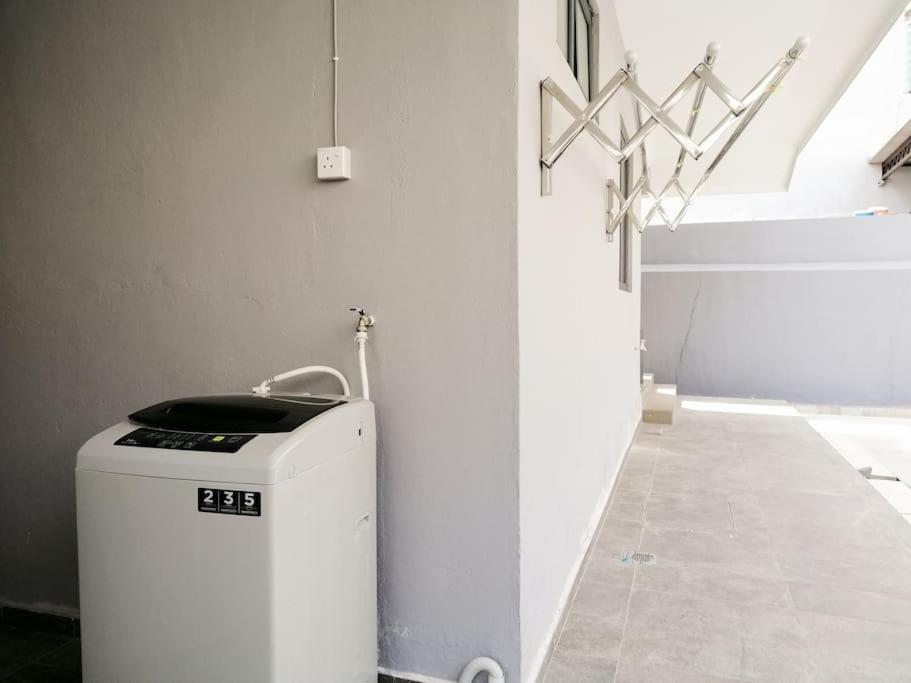 29 Bungalow Event House with 4 Room upto 20pax