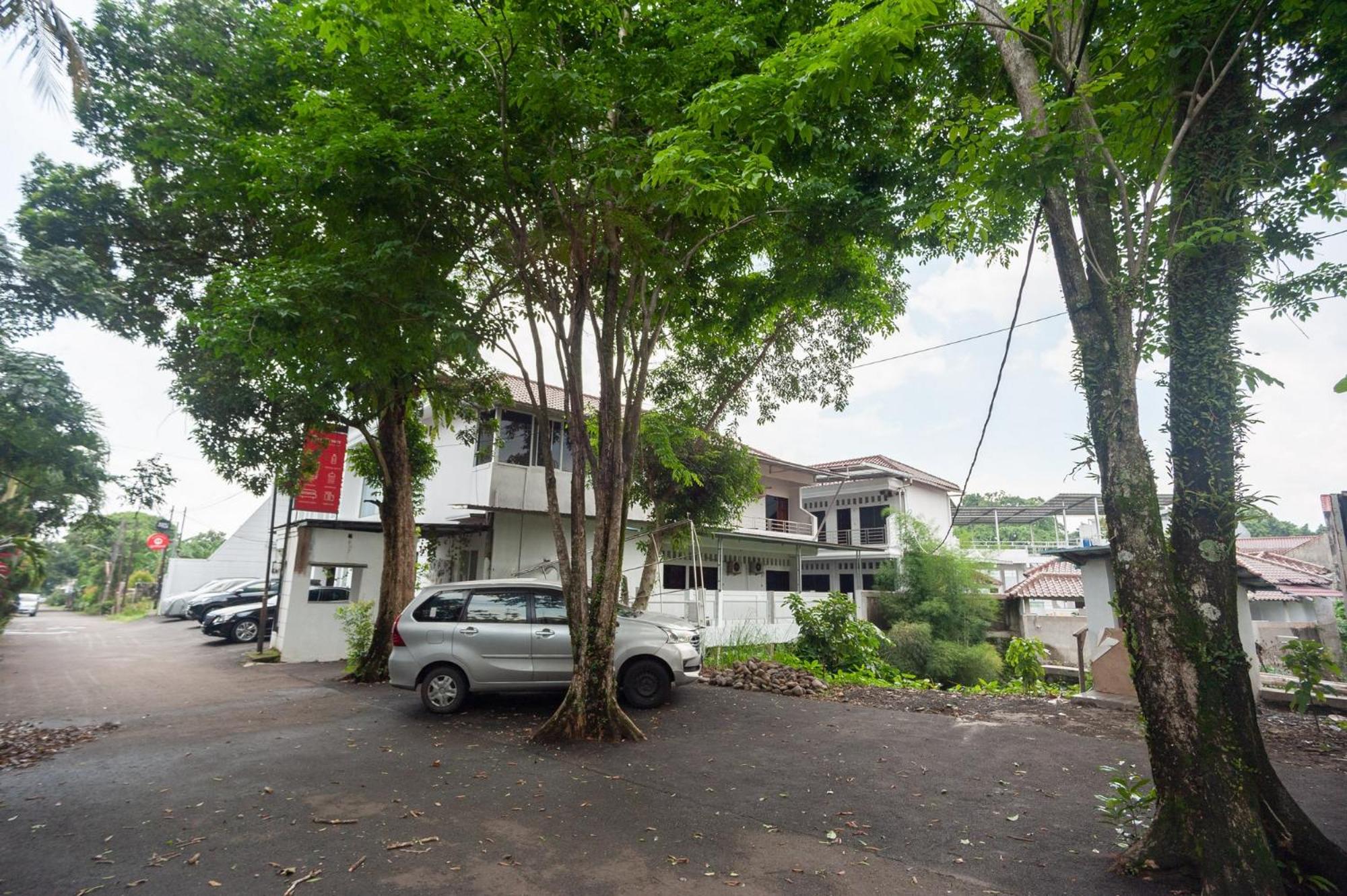RedDoorz Syariah near Taman Air Mancur Bogor, ボゴール - 13