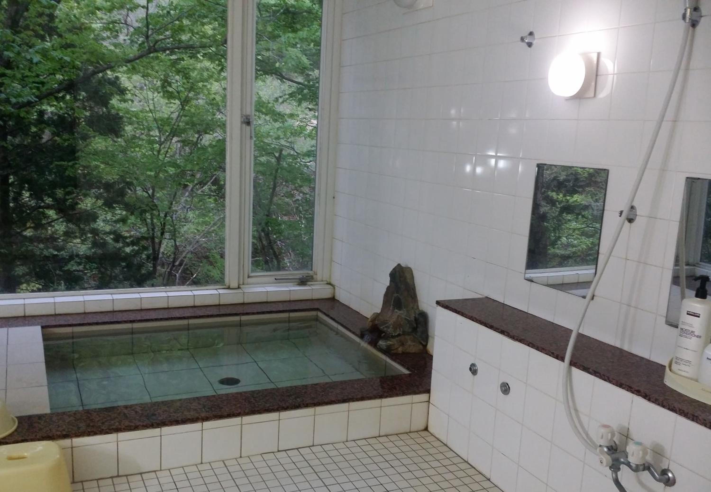 Tenjin Lodge