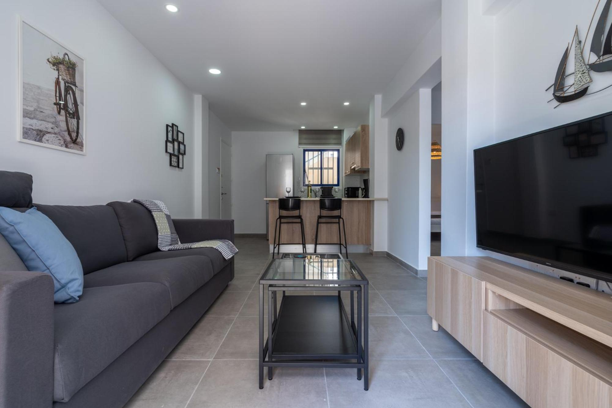 Odyssey - Captivating 2-Bedroom Retreat in Larnaca
