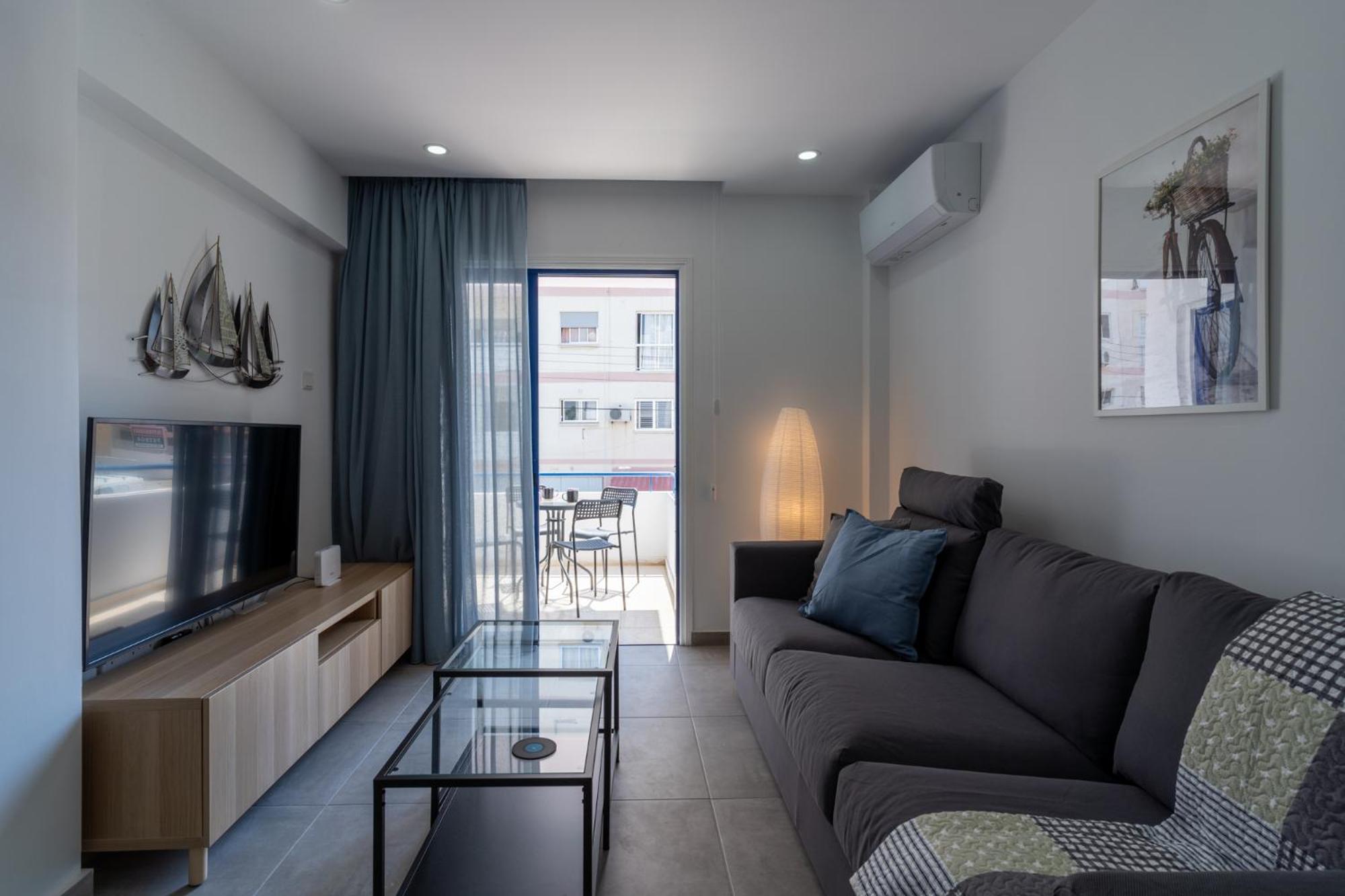 Odyssey - Captivating 2-Bedroom Retreat in Larnaca