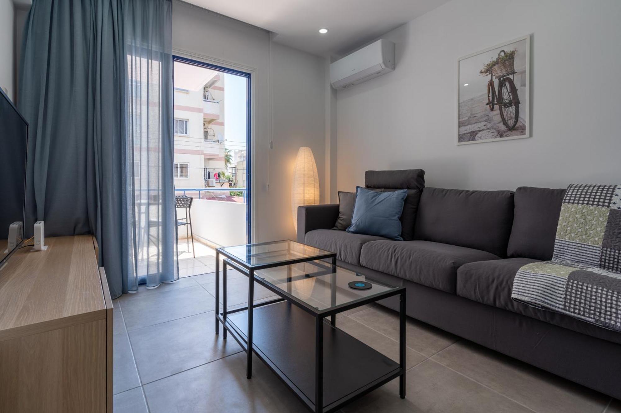 Odyssey - Captivating 2-Bedroom Retreat in Larnaca