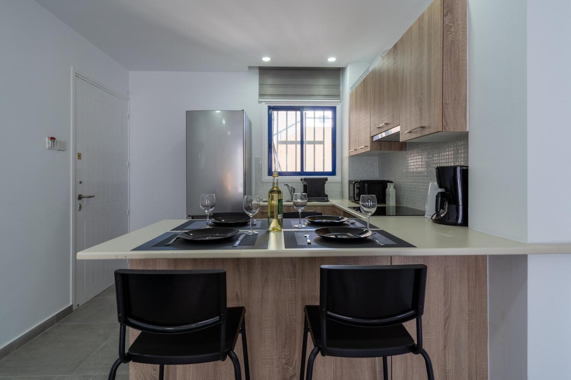 Odyssey - Captivating 2-Bedroom Retreat in Larnaca