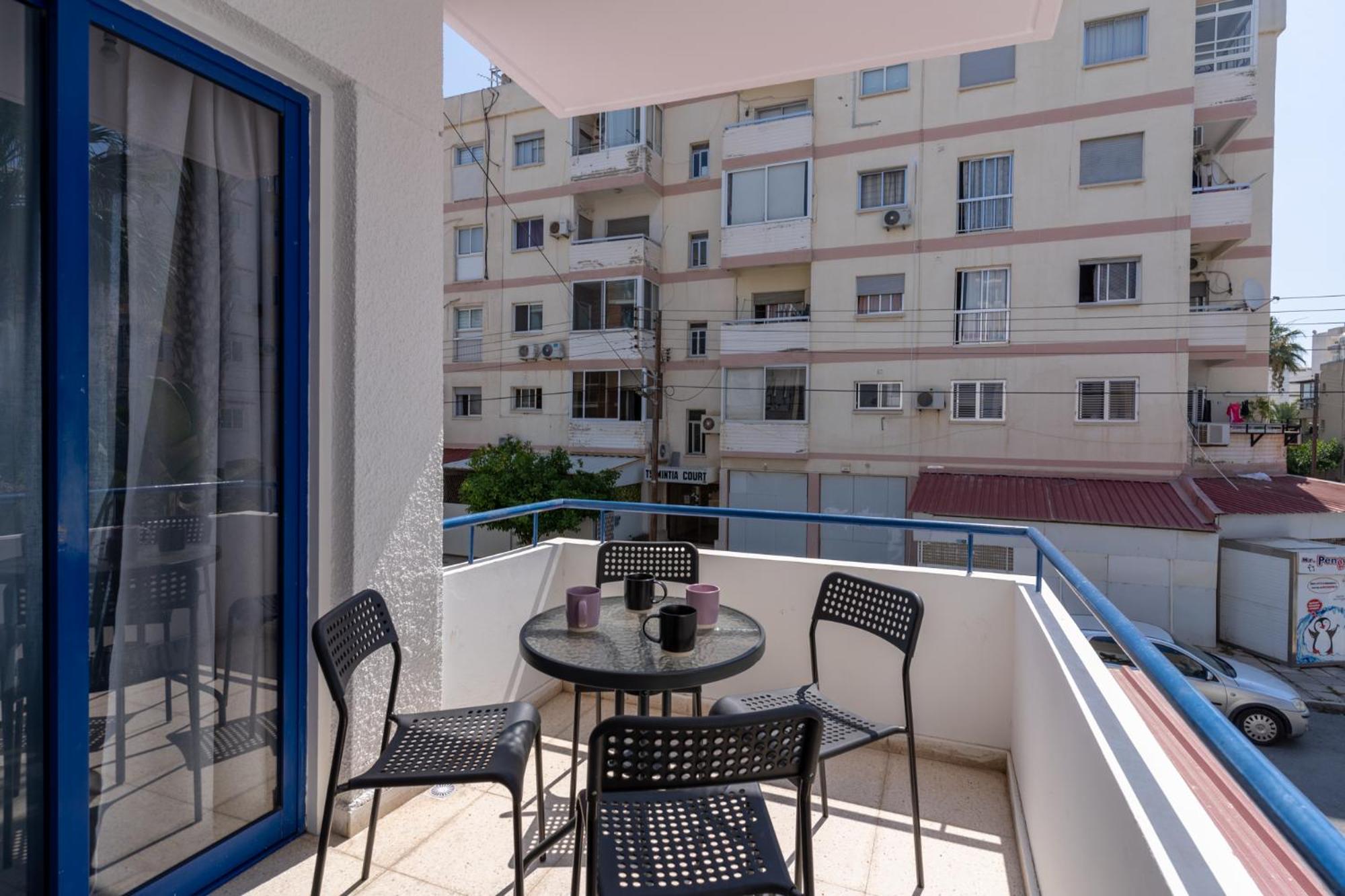 Odyssey - Captivating 2-Bedroom Retreat in Larnaca