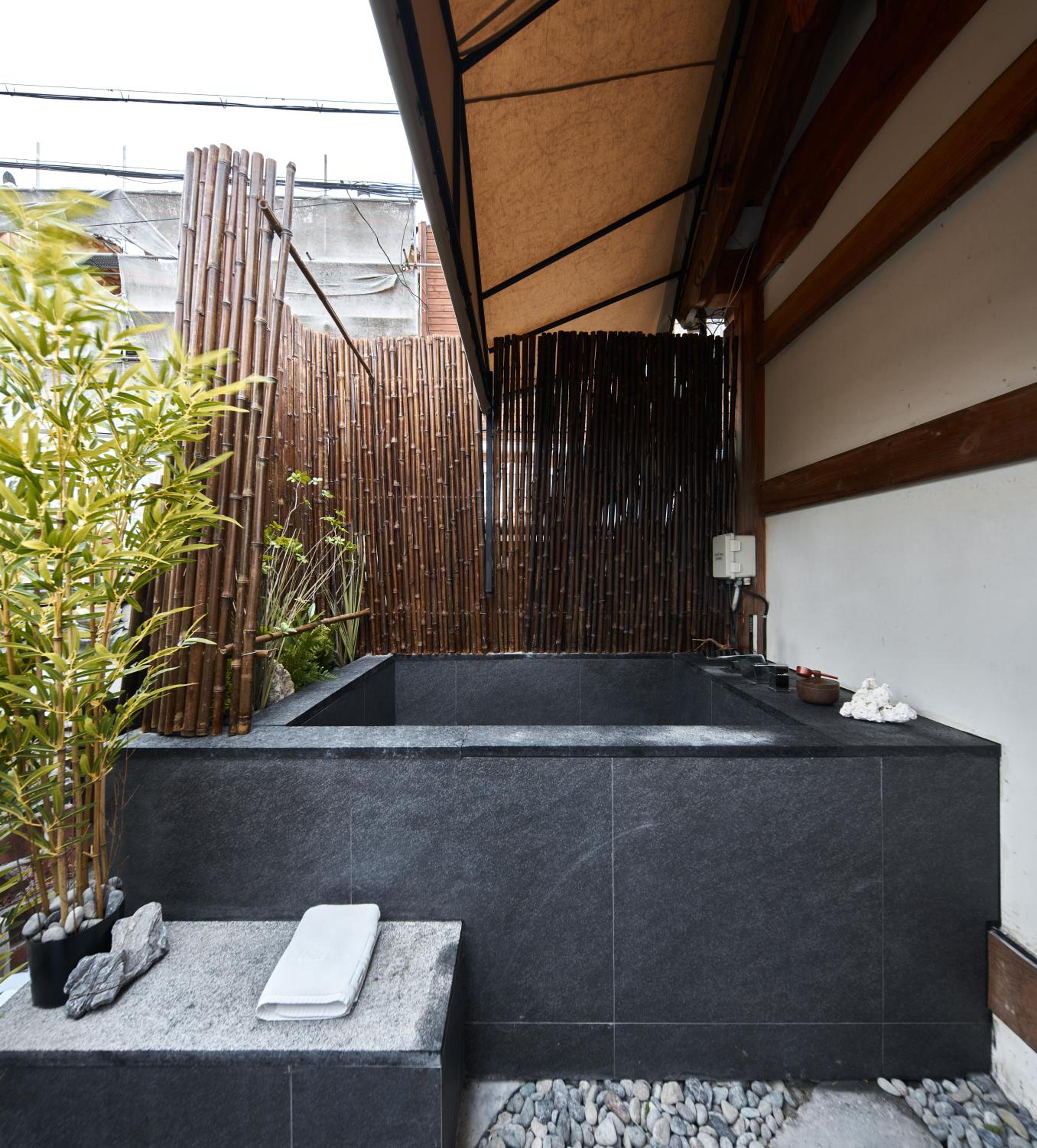 Luxury Hanok Cottage Nest view 3