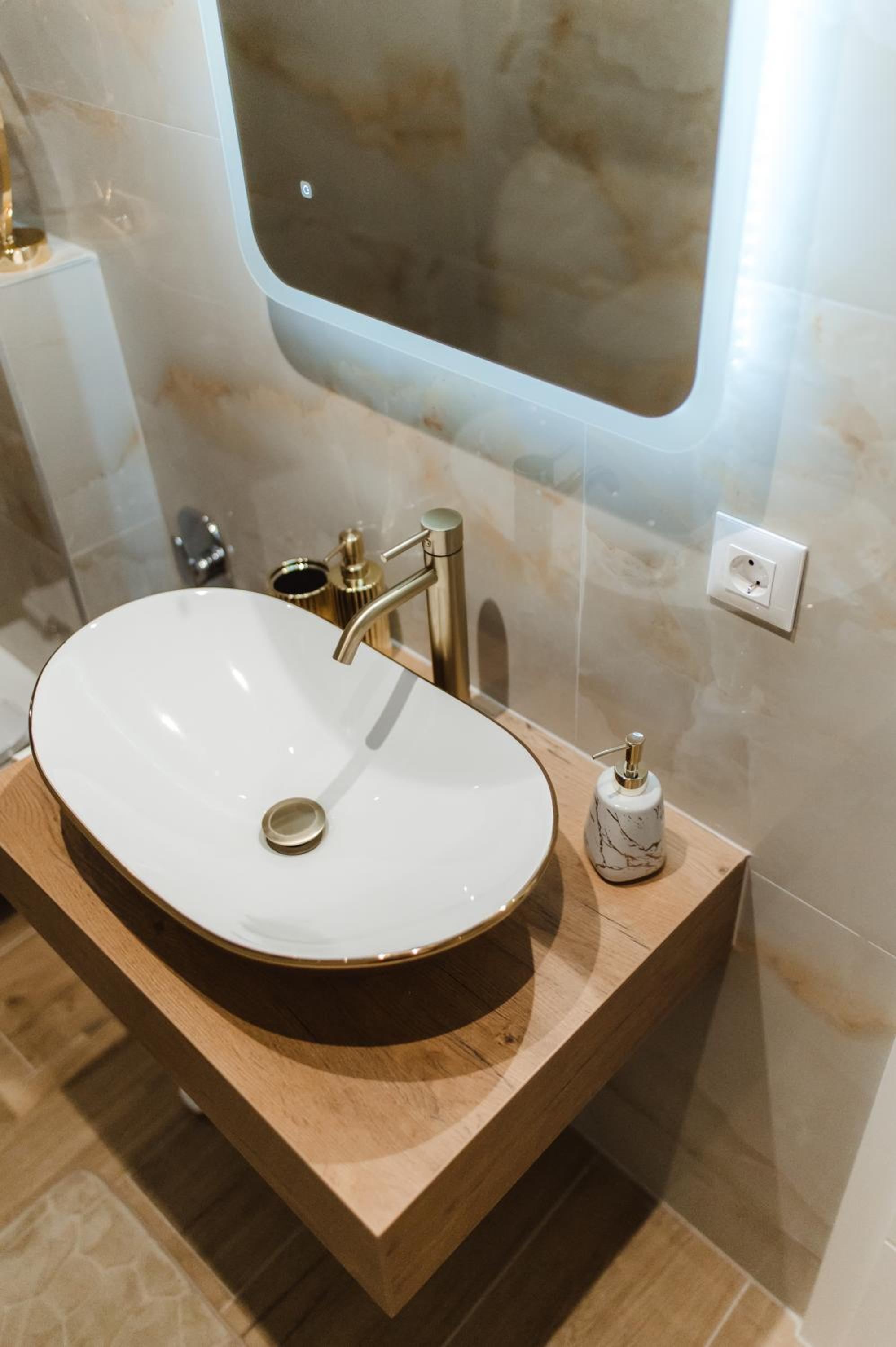 Villa View Mostar with Jacuzzi & Heated Pool