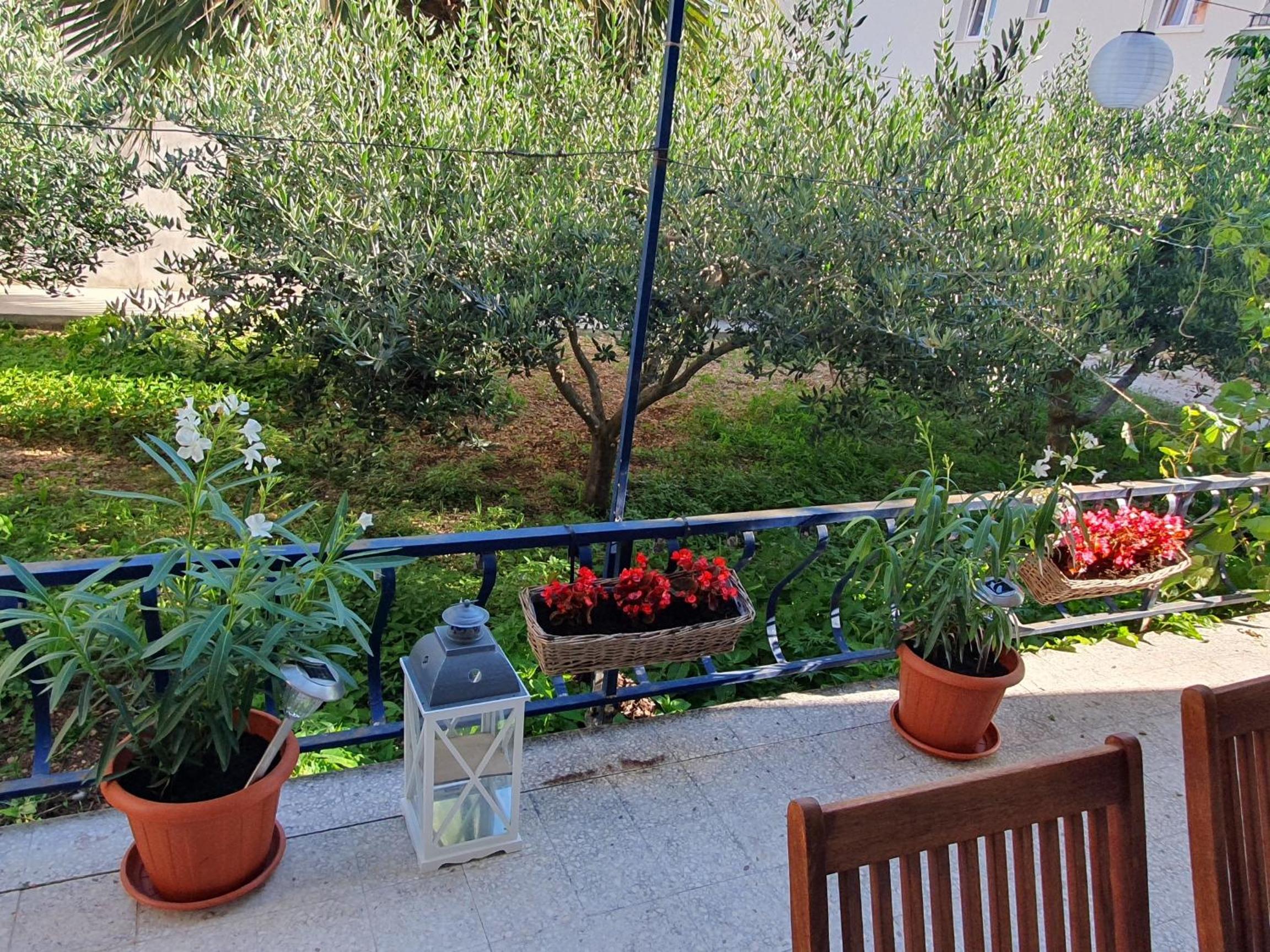 Apartment Lana en Trogir — balance & terrace