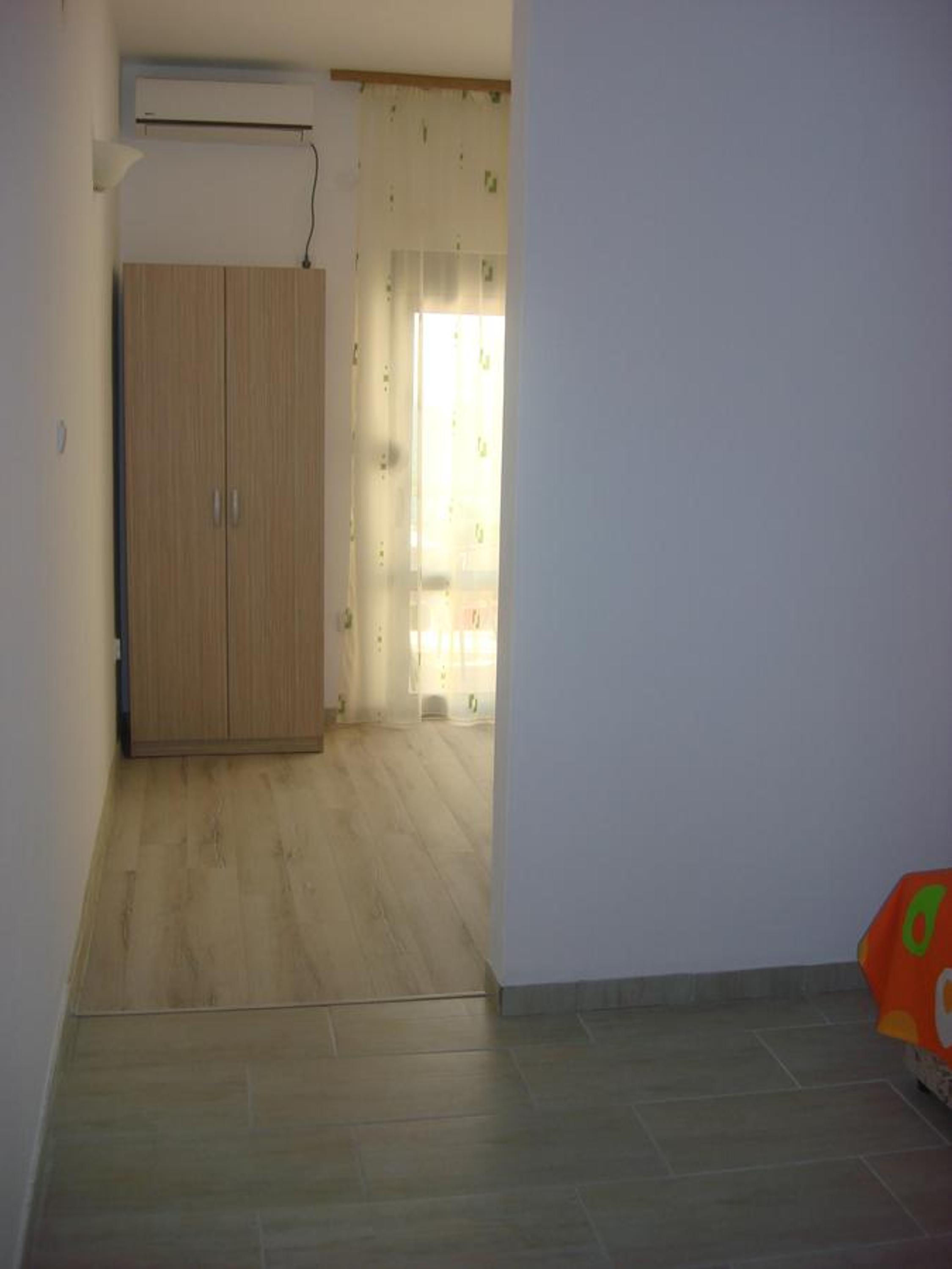 Photo 65