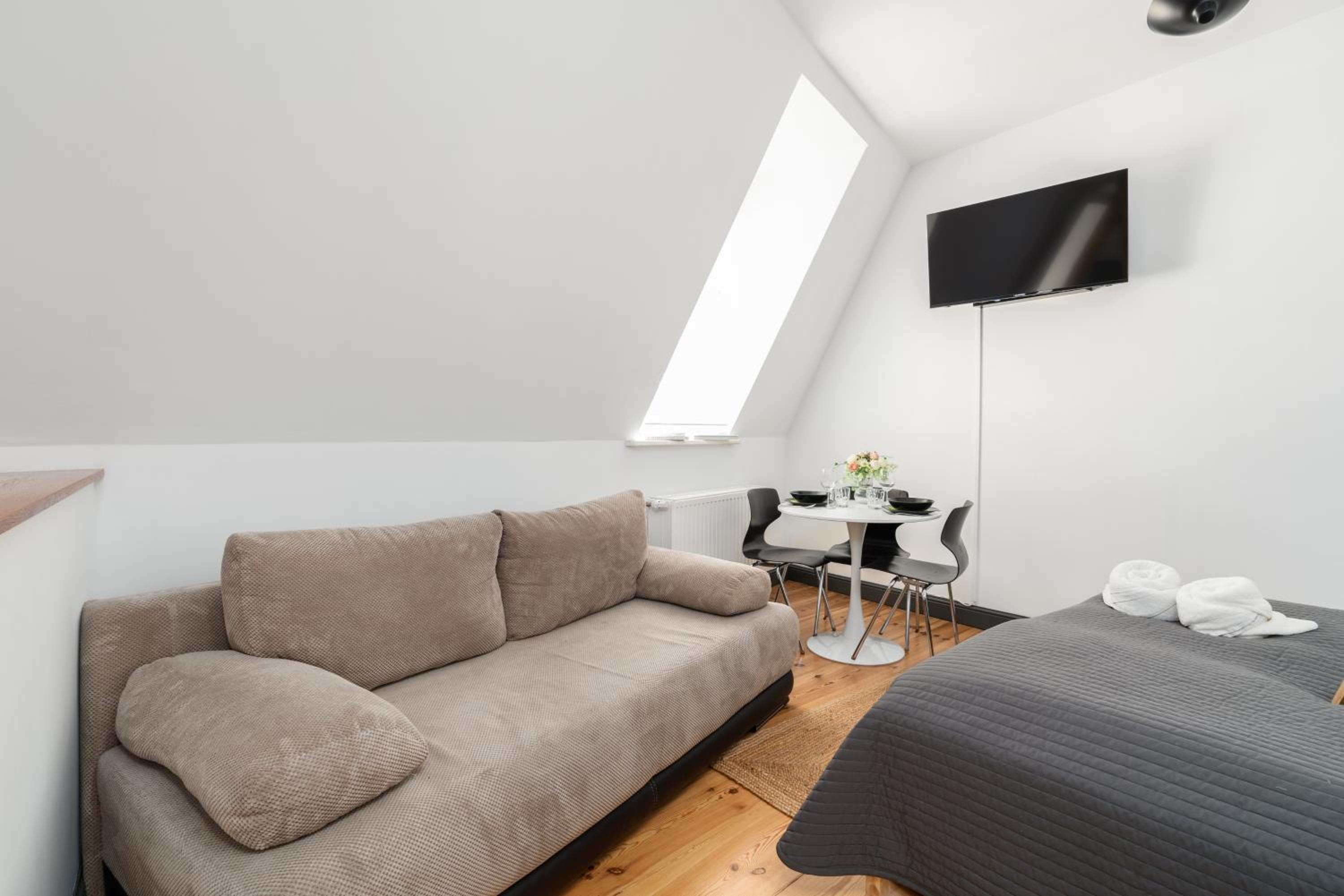 Apartments Poznań Strzałowa by Renters view 4
