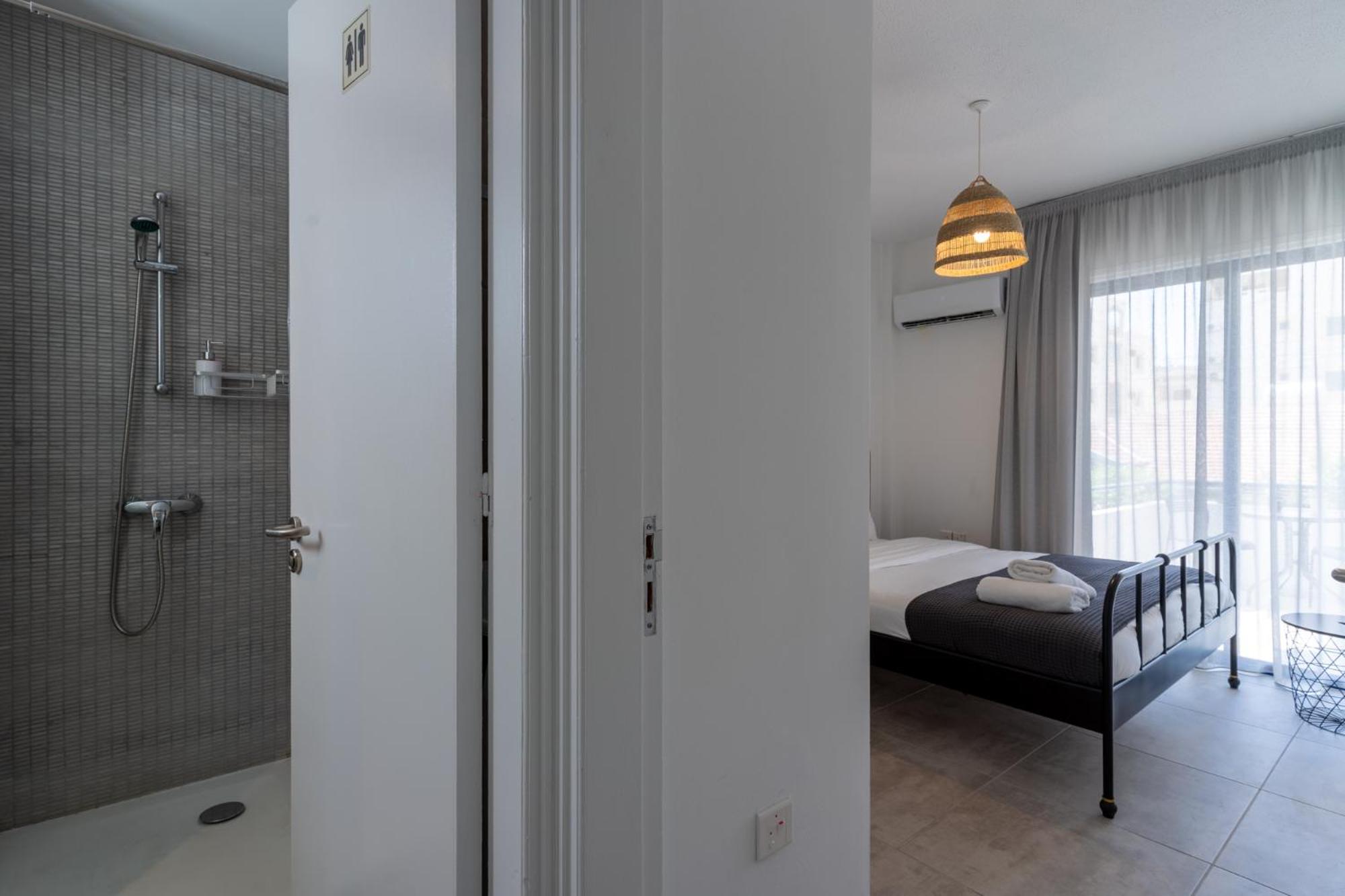 A Blissful 1-Bedroom Voyage in Larnaca
