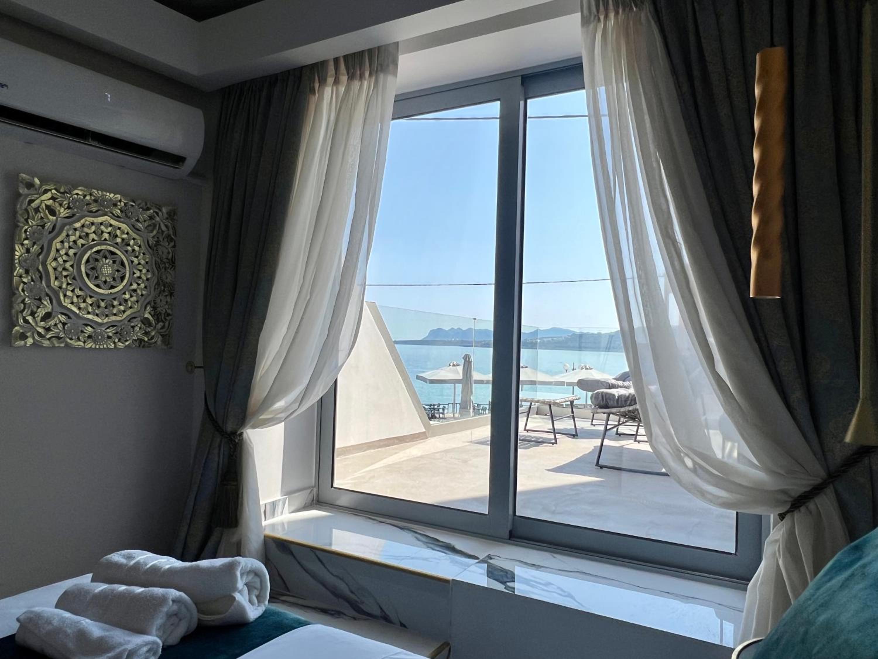 Mare Suites 3