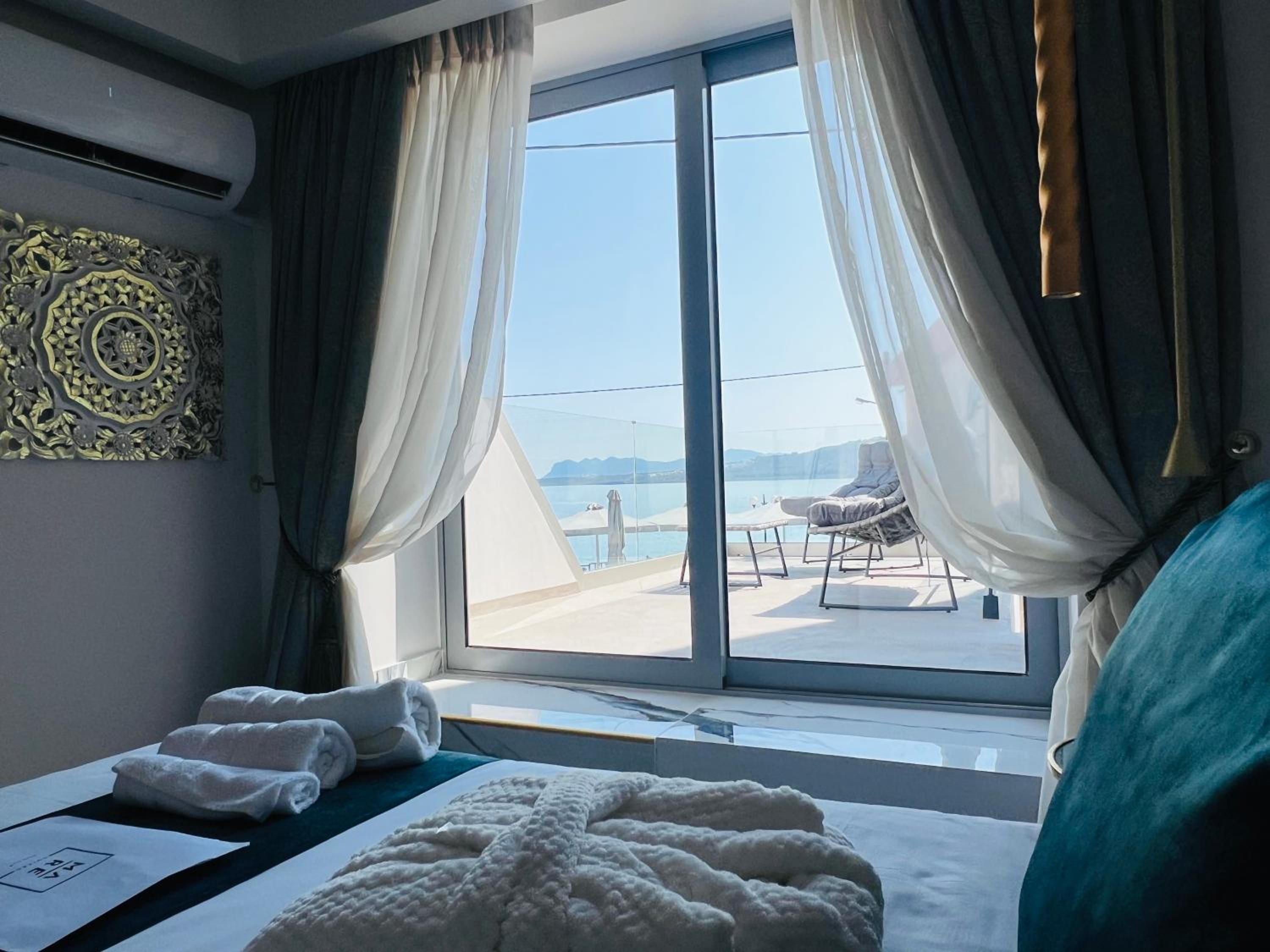 Mare Suites 3