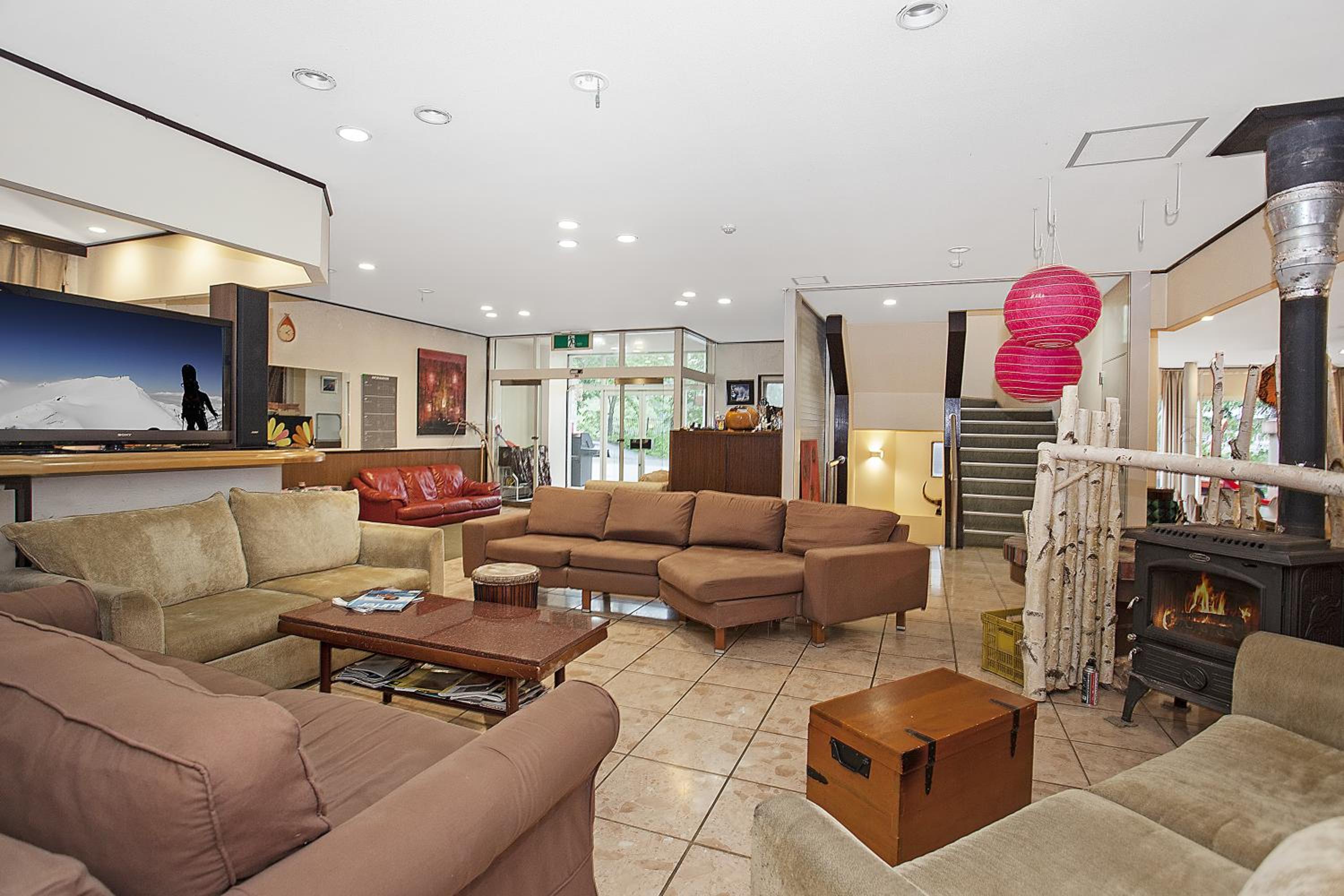 Tenjin Lodge
