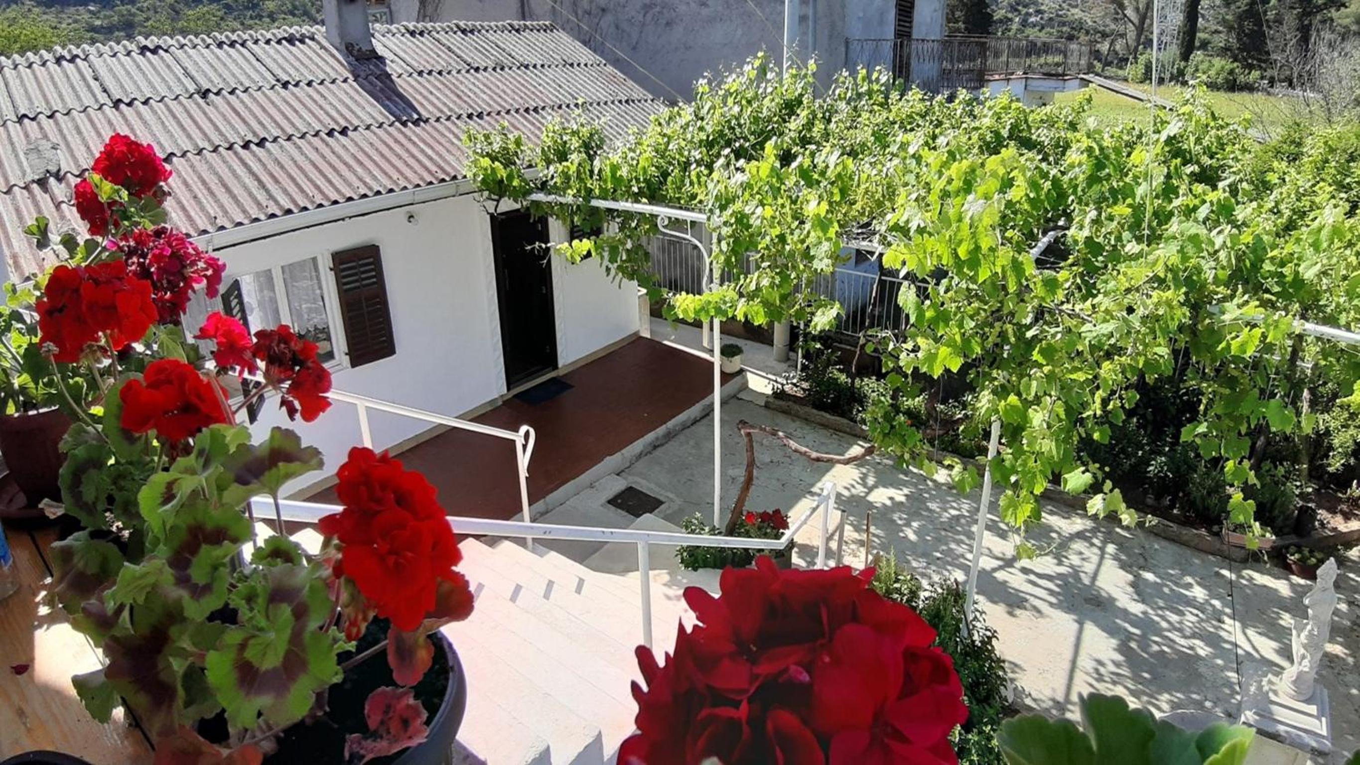 HACIENDA Merona with Swimming Pool