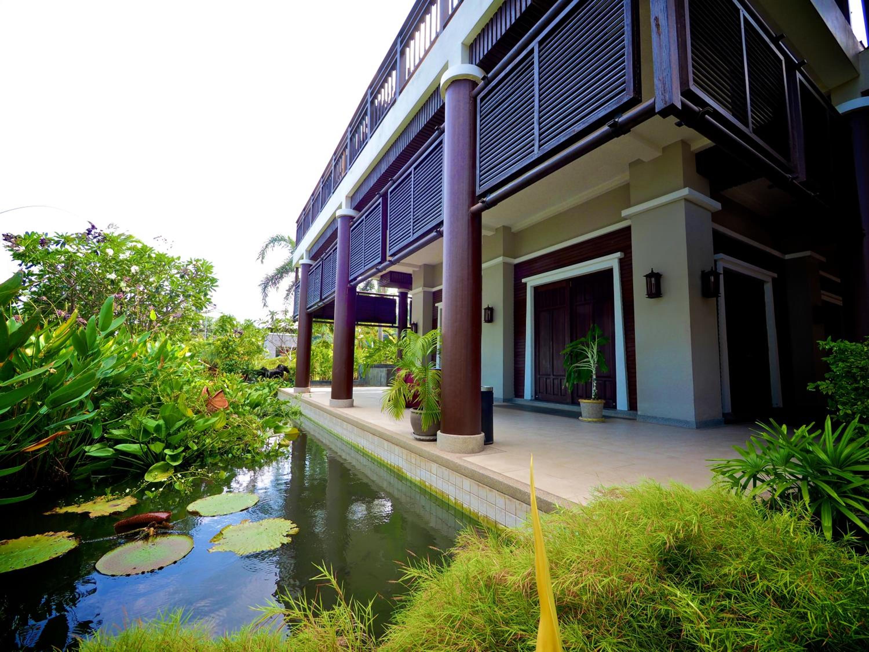 Bhundhari Residence Koh Samui