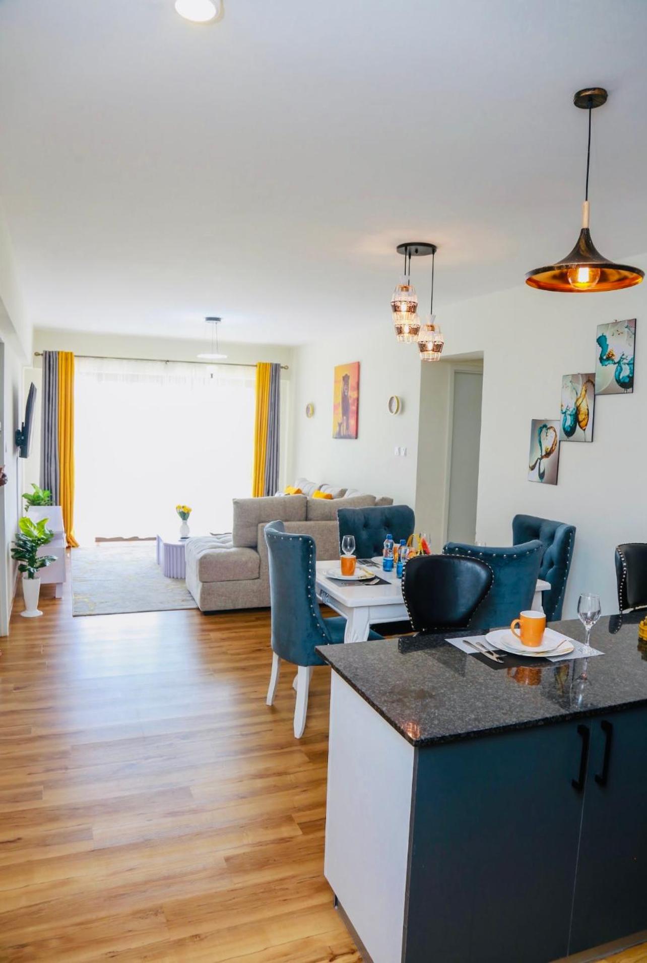 Armonia 2 Bdrm Apt/Gym/Poolview/Wi-Fi/Netflix view 5