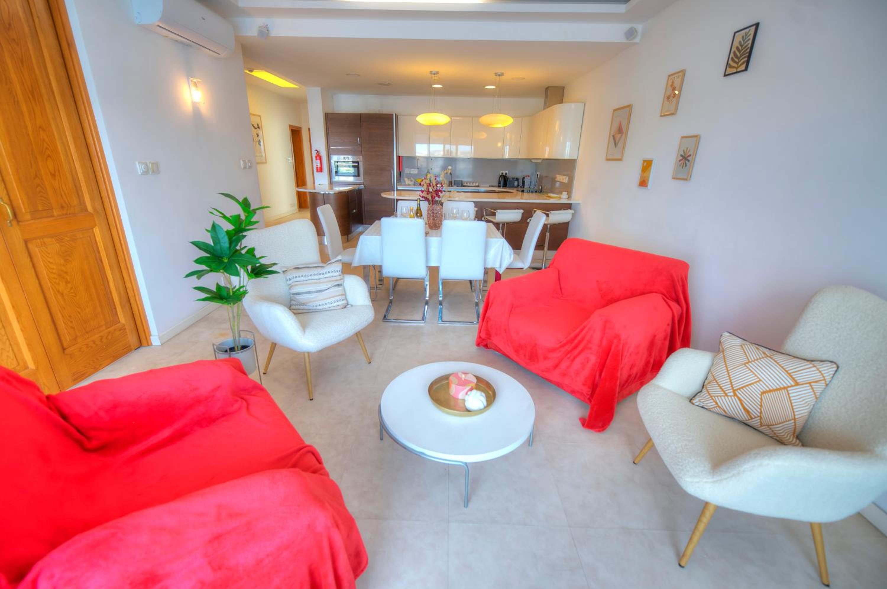 Spacious 3bedrooms with spectacular views GOSLM-6 view 3