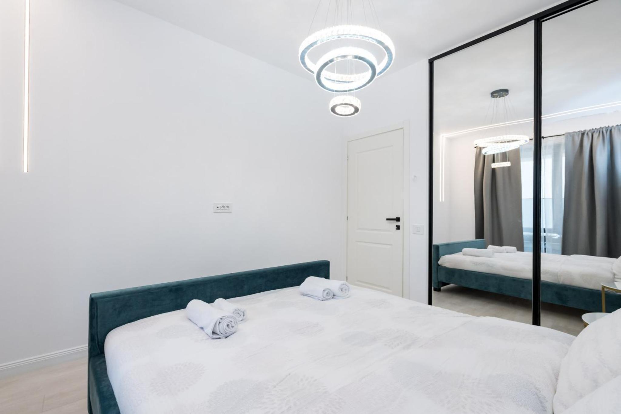 ViaPipera Apartments - Modern Stay on Pipera Blvd view 4