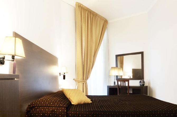 Roman Residence