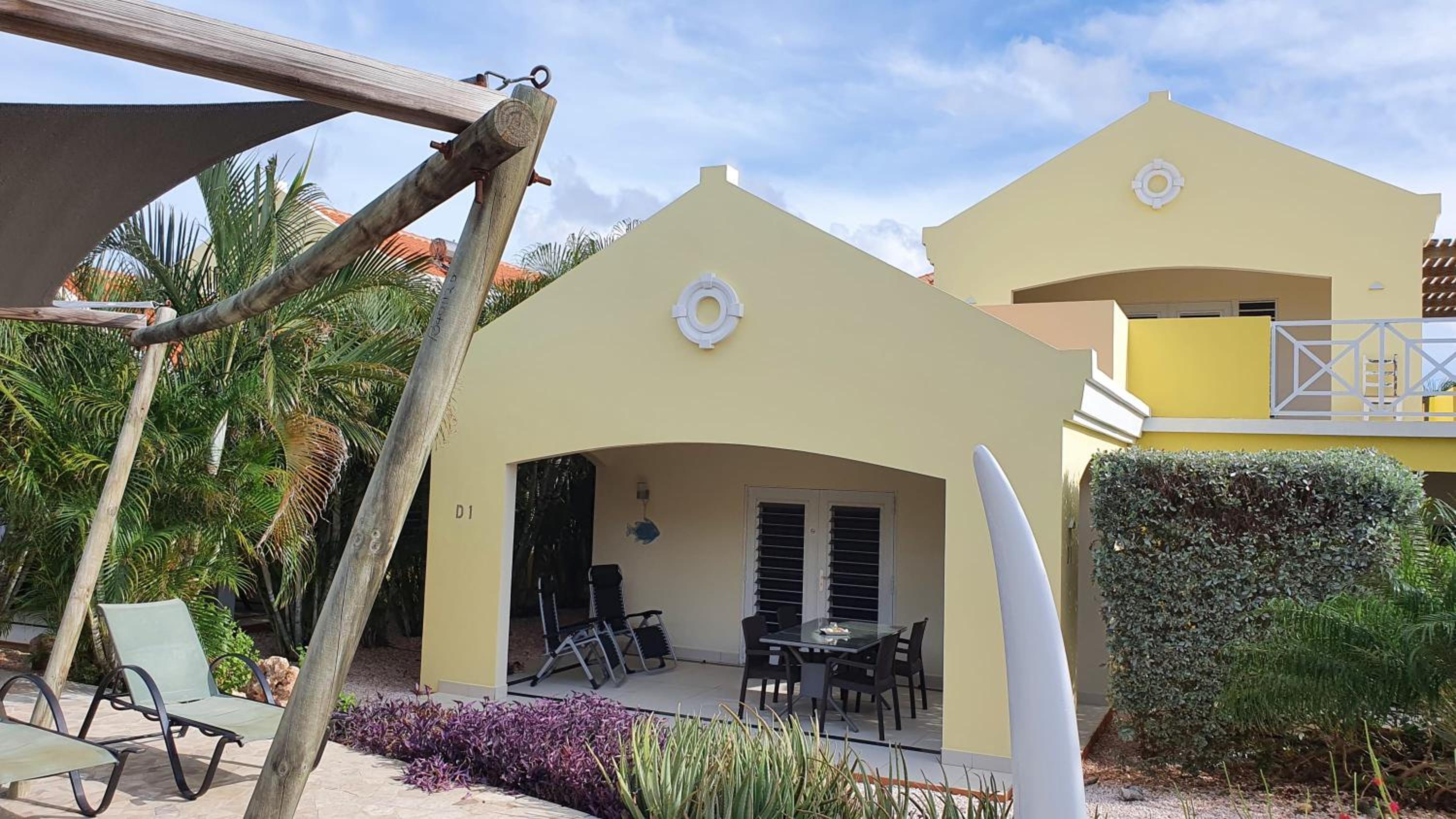 Caracara D1 Relax & Dive Resort Bonaire Village