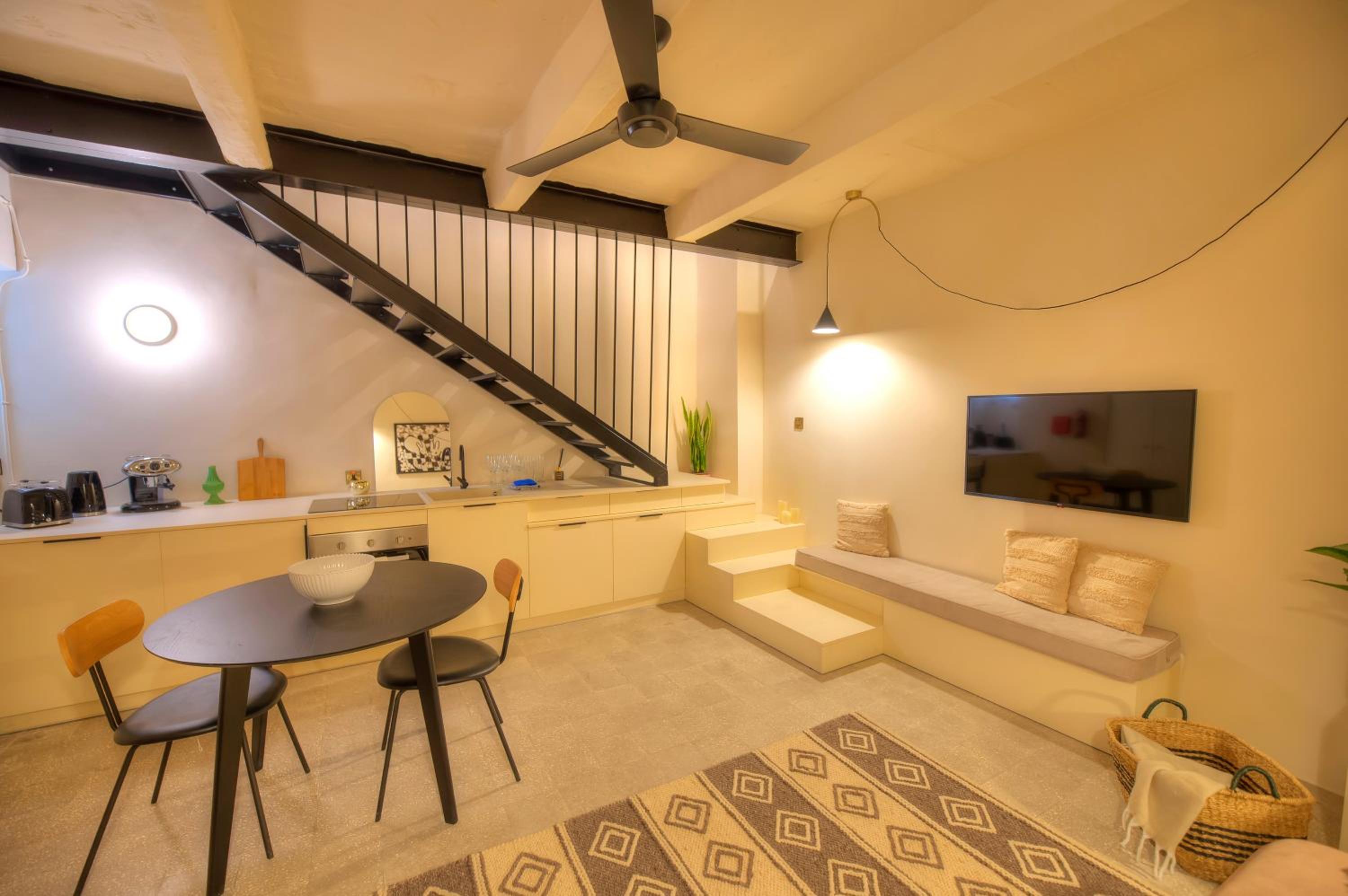 Chic duplex maisonette in Valletta centre-DDEM1-4 view 4