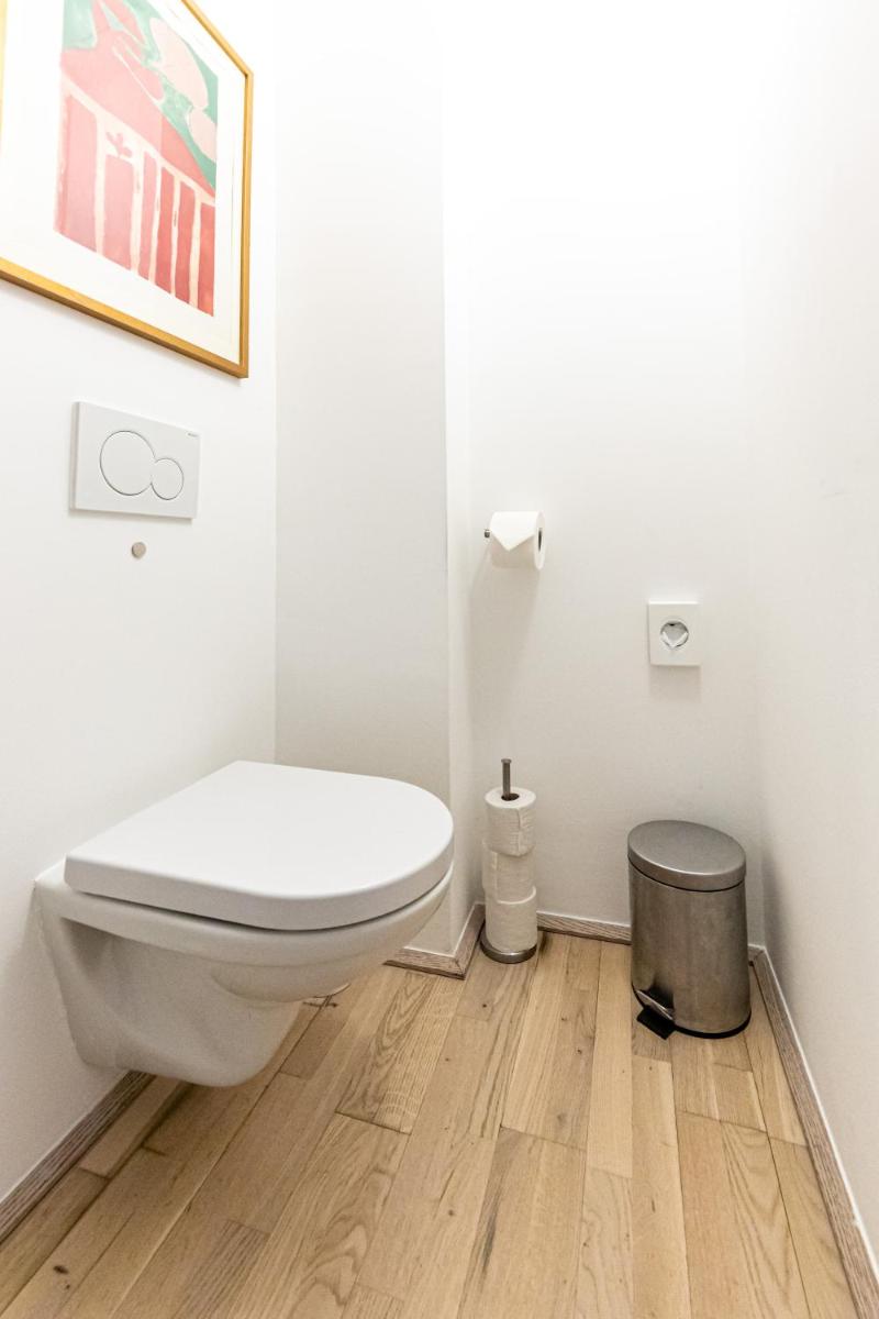 Vienna Apartment 1010