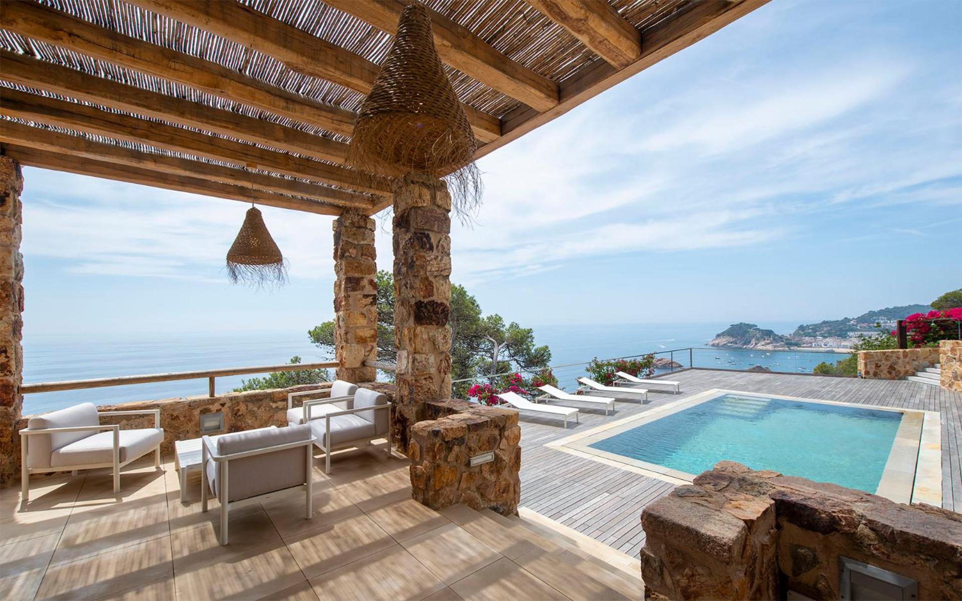 Luxury Villa Tossa de Mar – Frente al Mar
