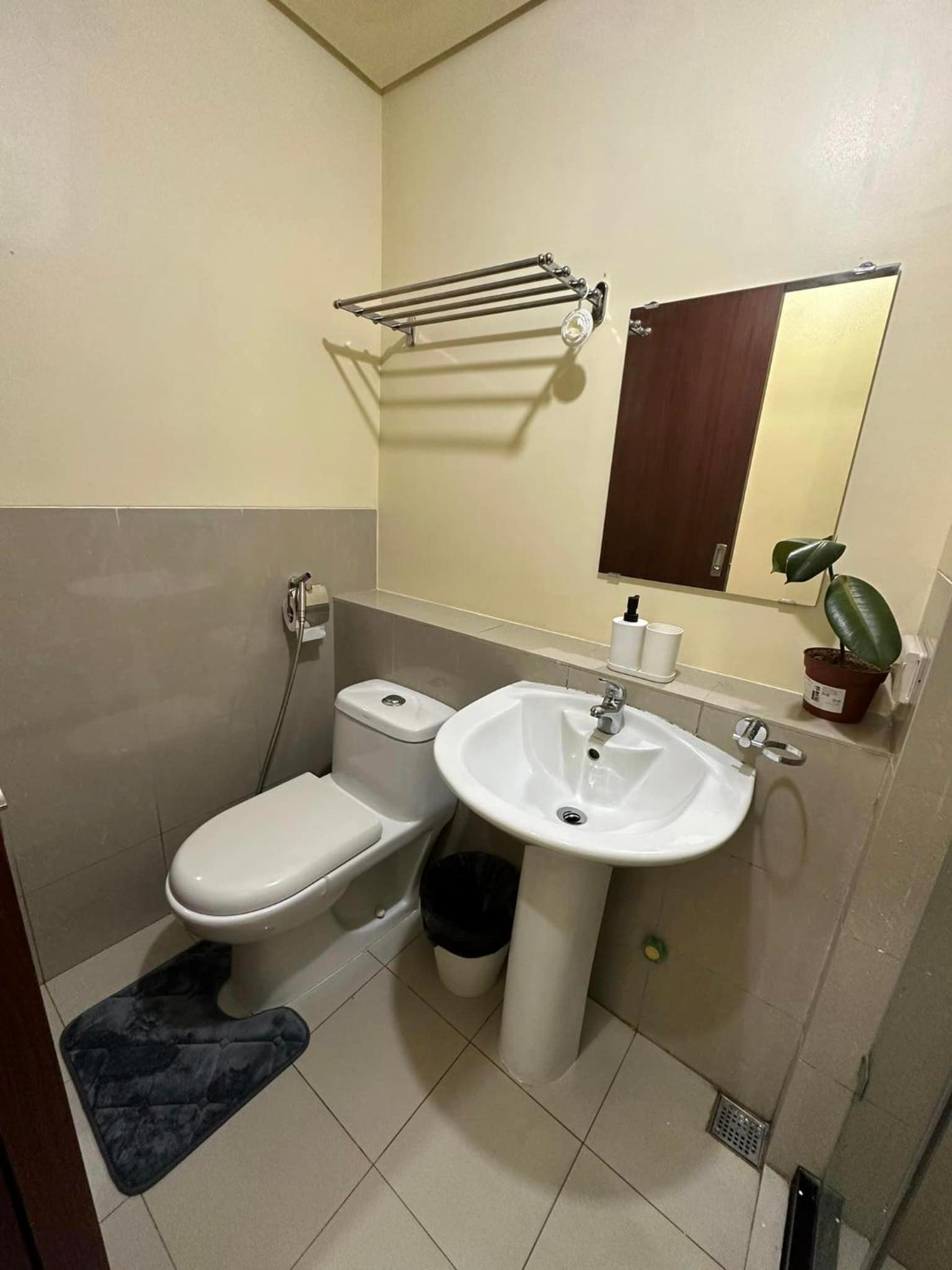 Modern Condo Living in Makati view 4