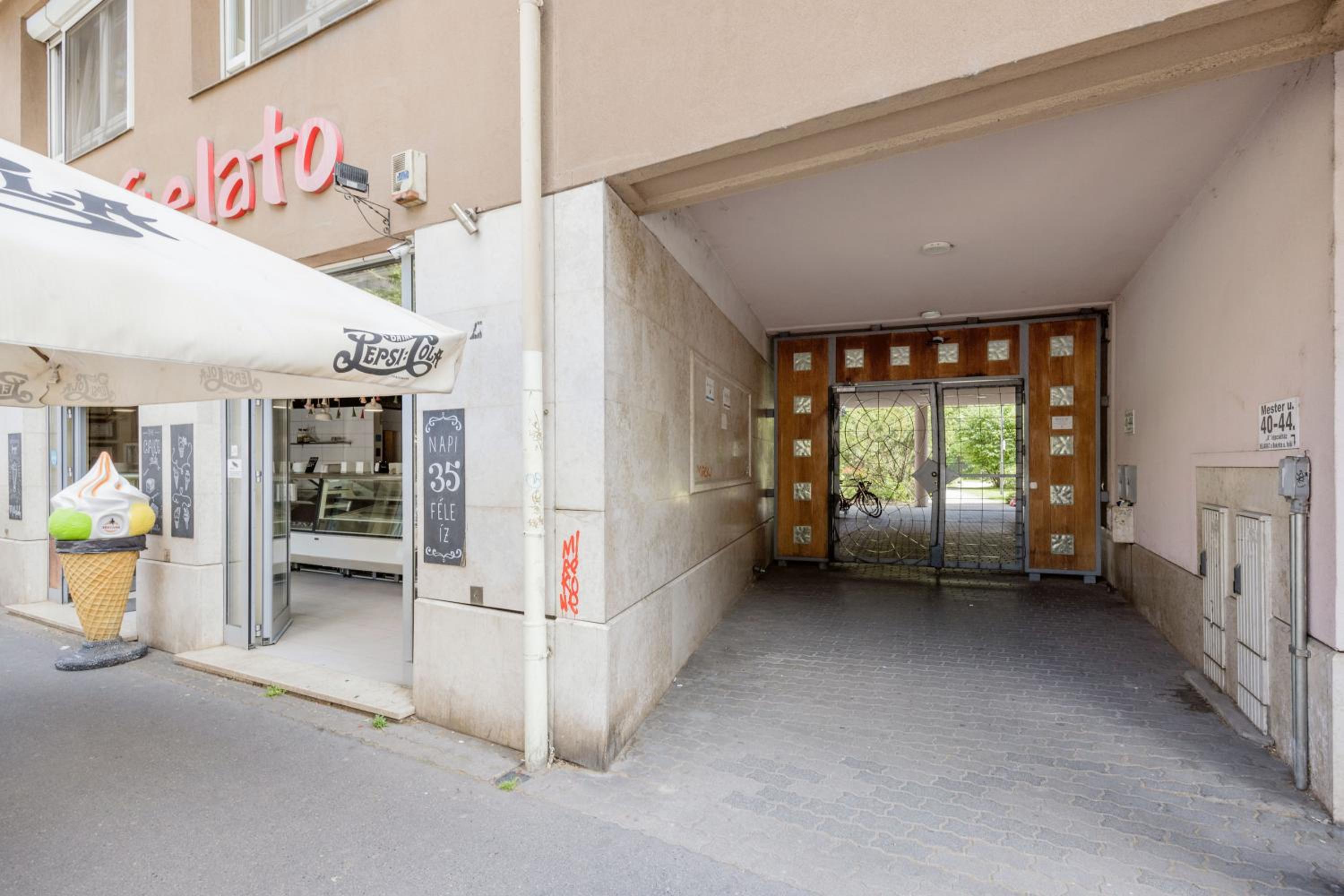 Photo 14
