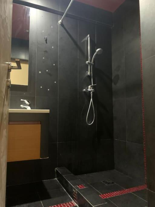 Varkiza Lux Apartment