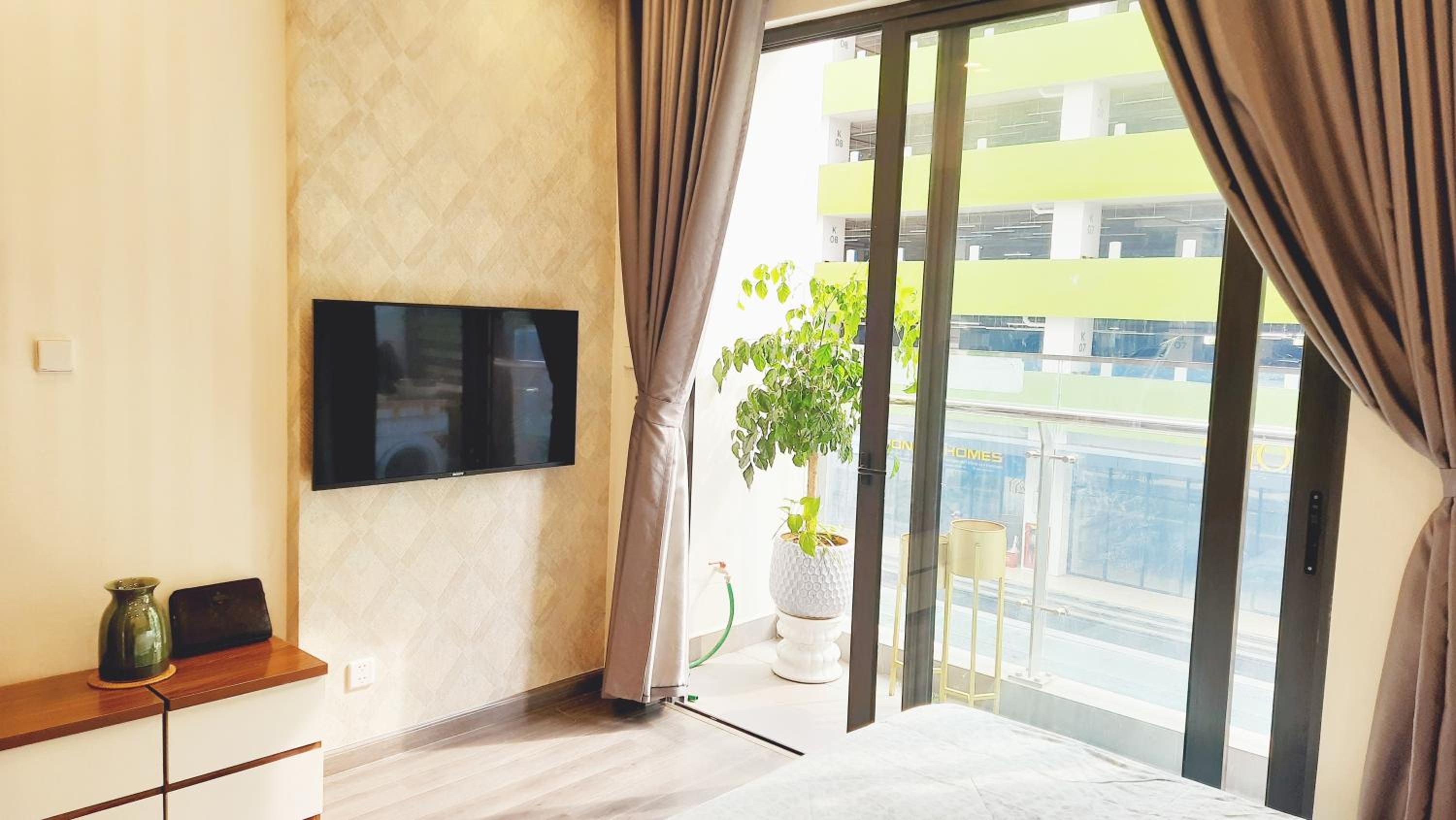 Tonkin Smart City Homestay