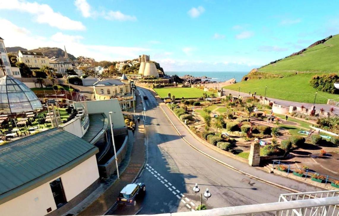 ILFRACOMBE SEA ROCK 4 1 Bedroom view 3