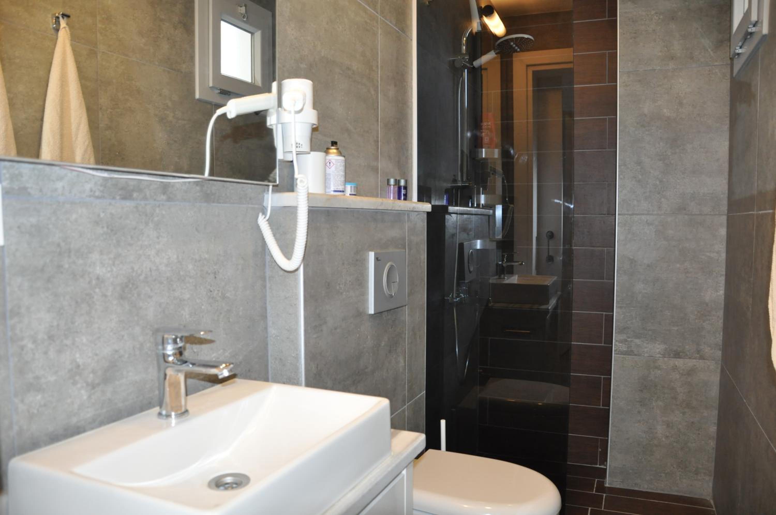 Lavender Residence - Image 104