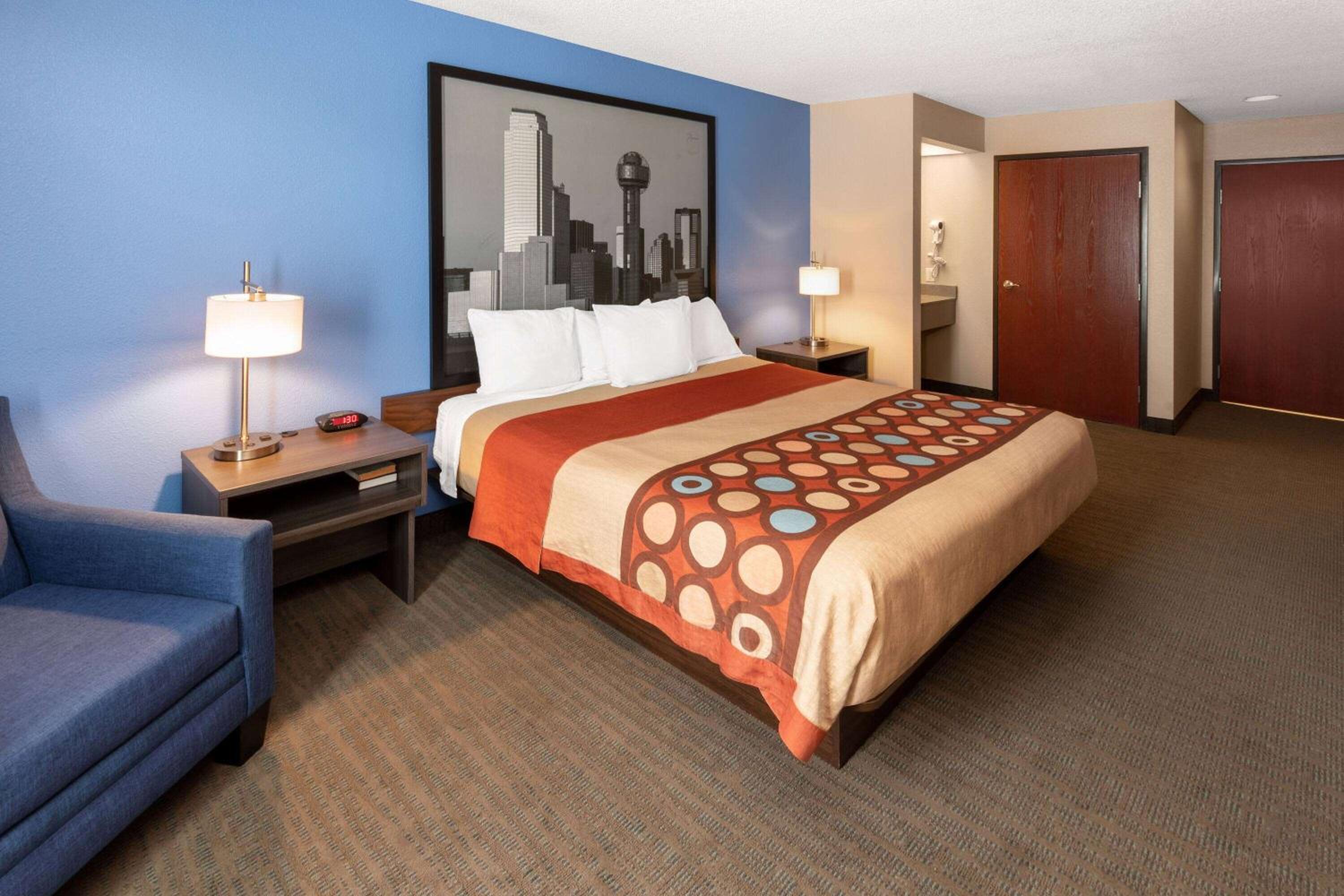 Super 8 by Wyndham Garland Rowlett East Dallas Area - Property Image 2