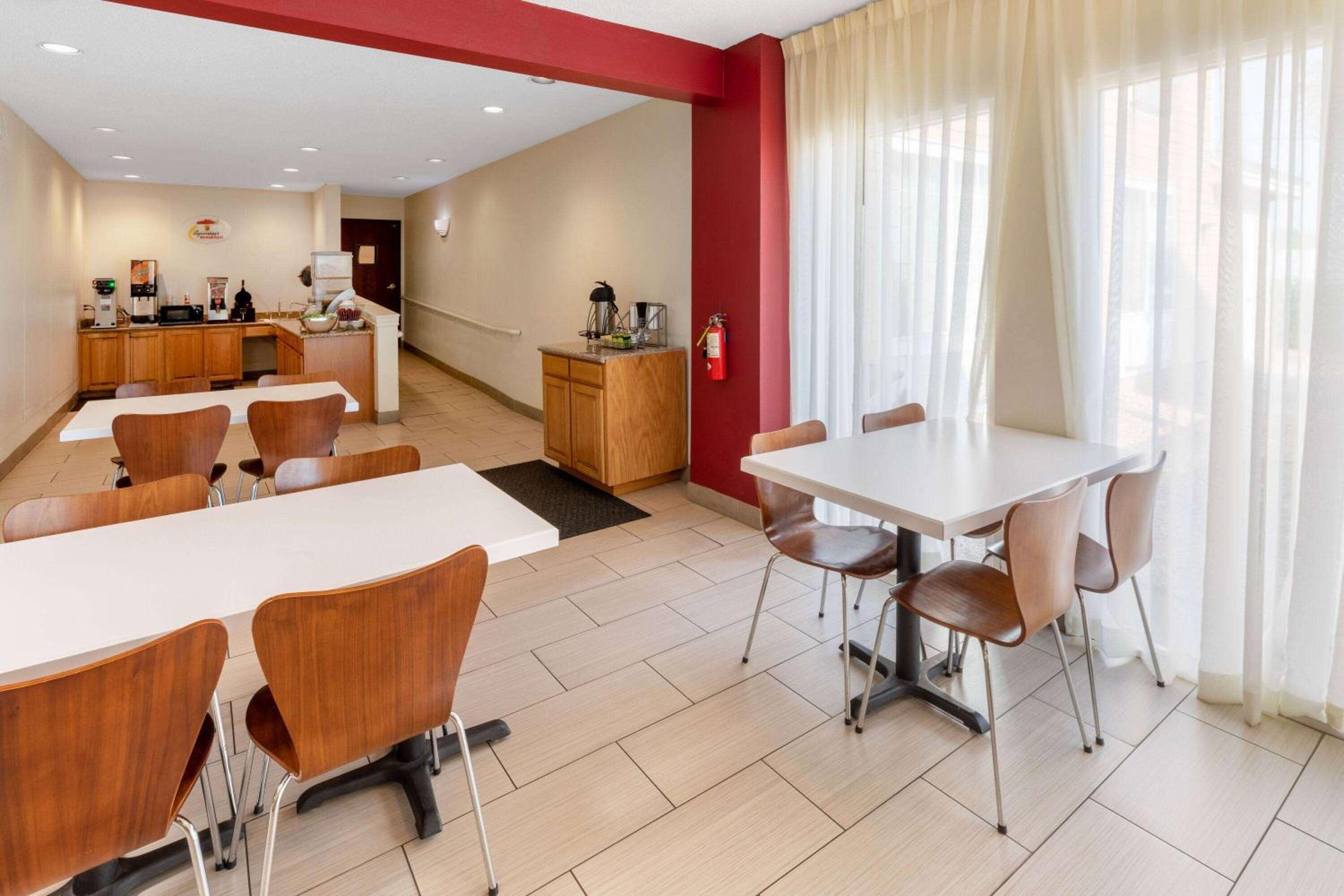 Super 8 by Wyndham Garland Rowlett East Dallas Area - Property Image 11