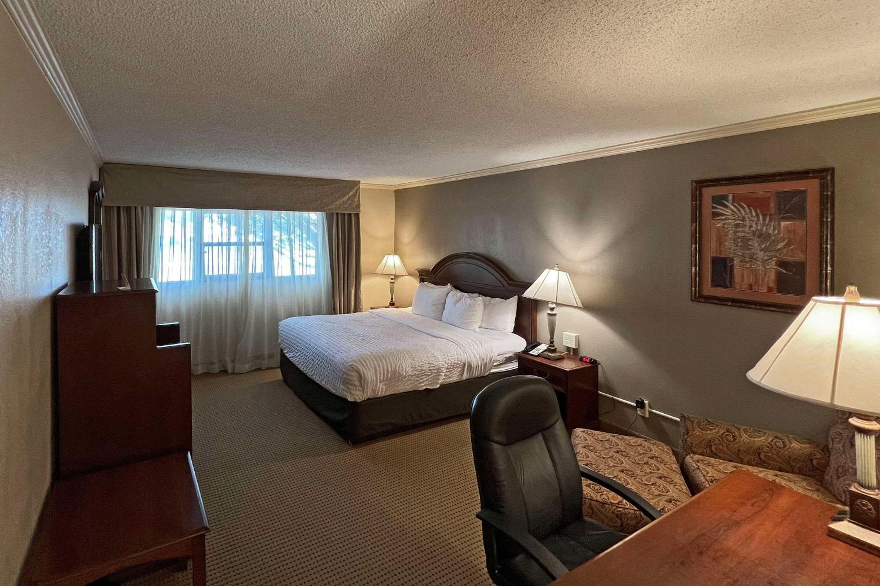 Garden City Vacations - Clarion Inn - Property Image 41