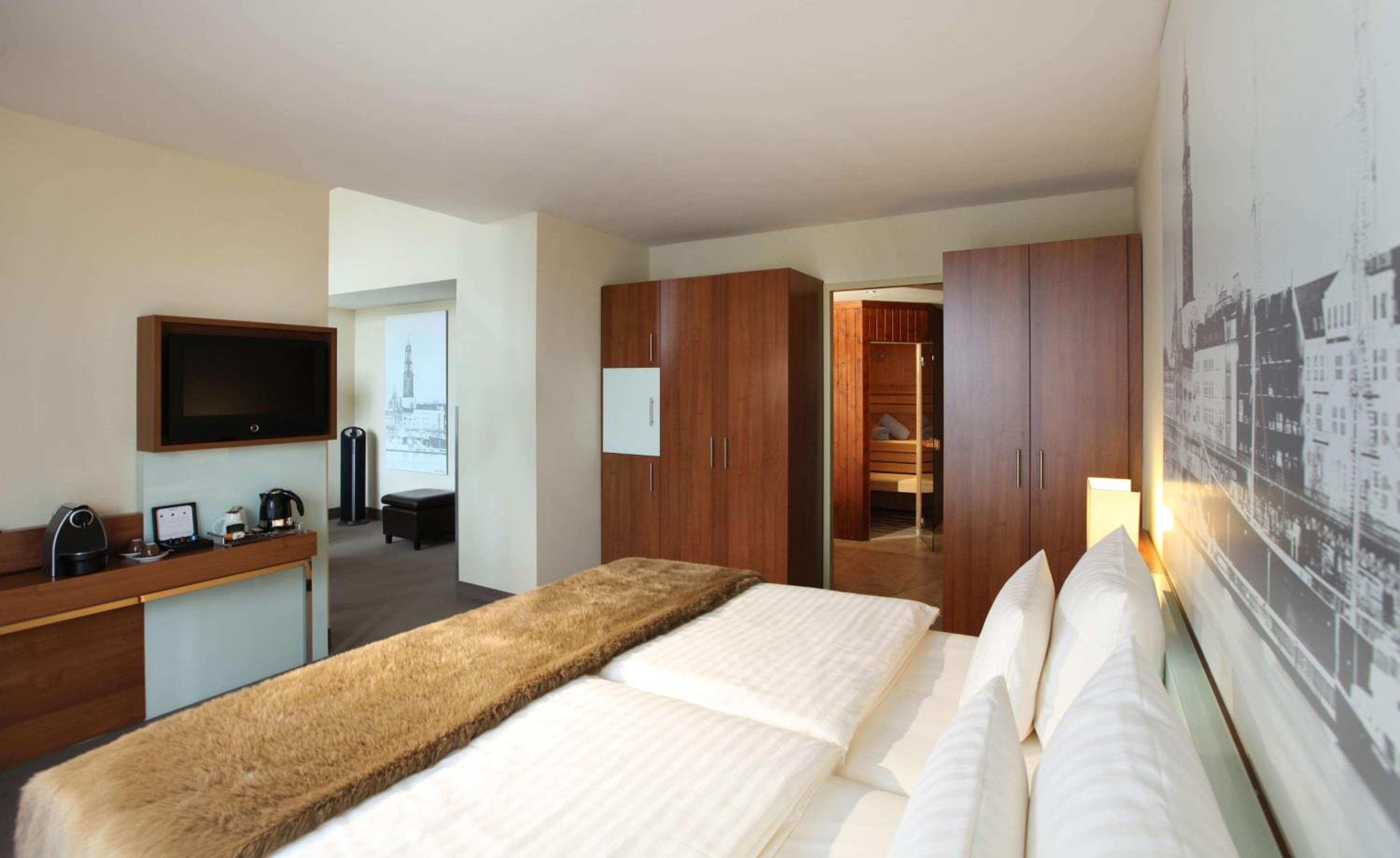 Hamburg Vacations - Lindner Hotel Hamburg am Michel, part of JdV by Hyatt - Property Image 11