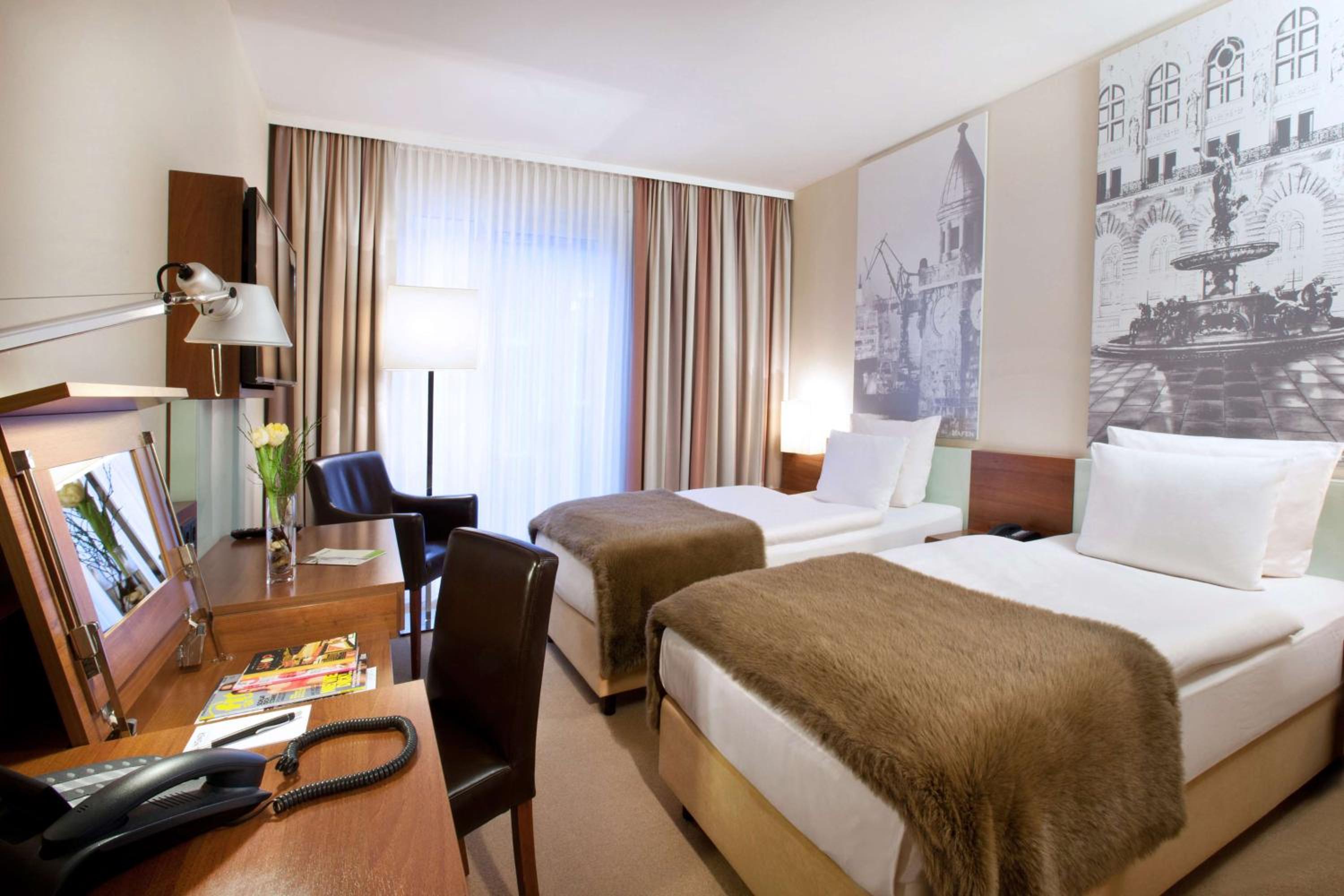 Hamburg Vacations - Lindner Hotel Hamburg am Michel, part of JdV by Hyatt - Property Image 2