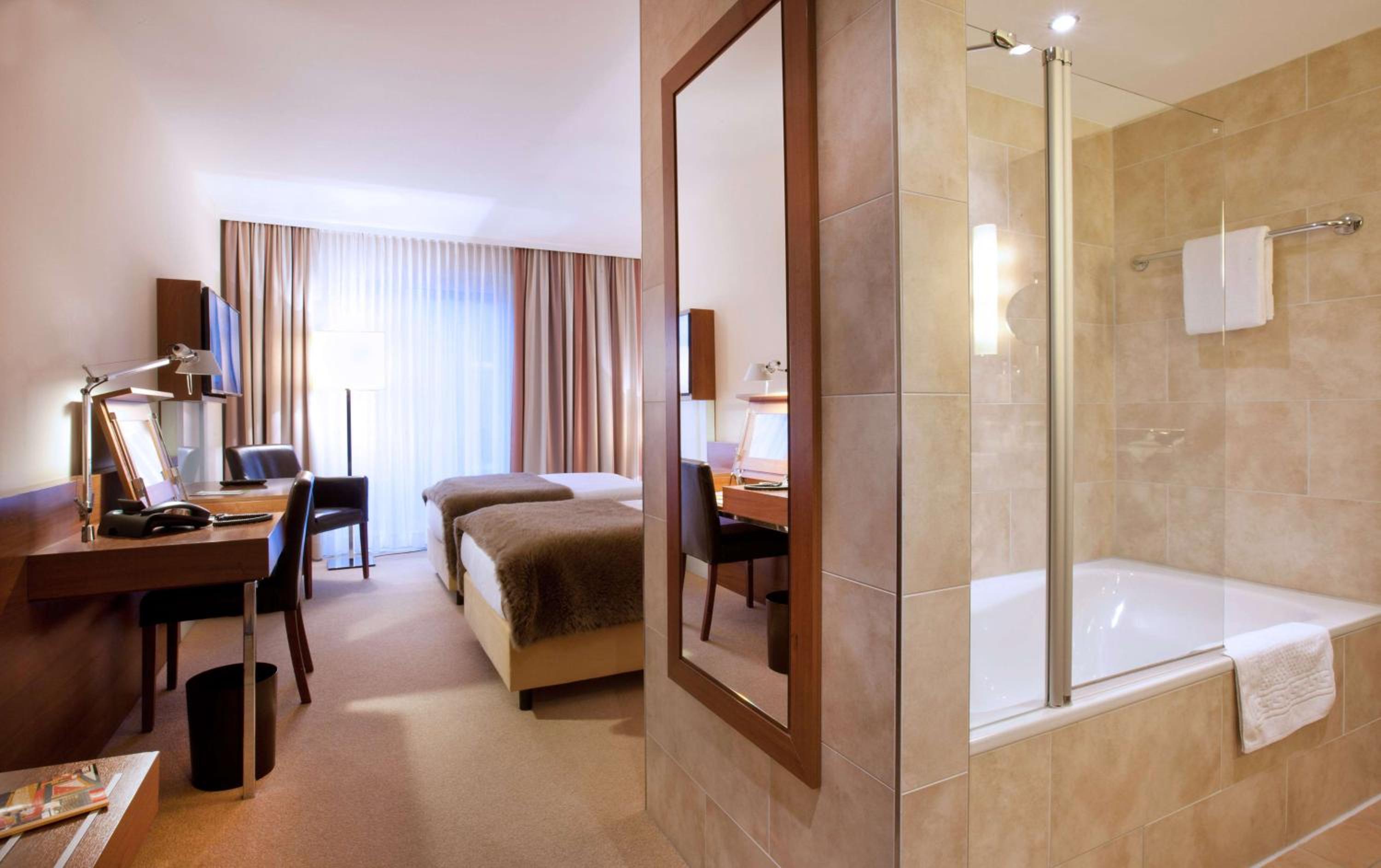 Hamburg Vacations - Lindner Hotel Hamburg am Michel, part of JdV by Hyatt - Property Image 44